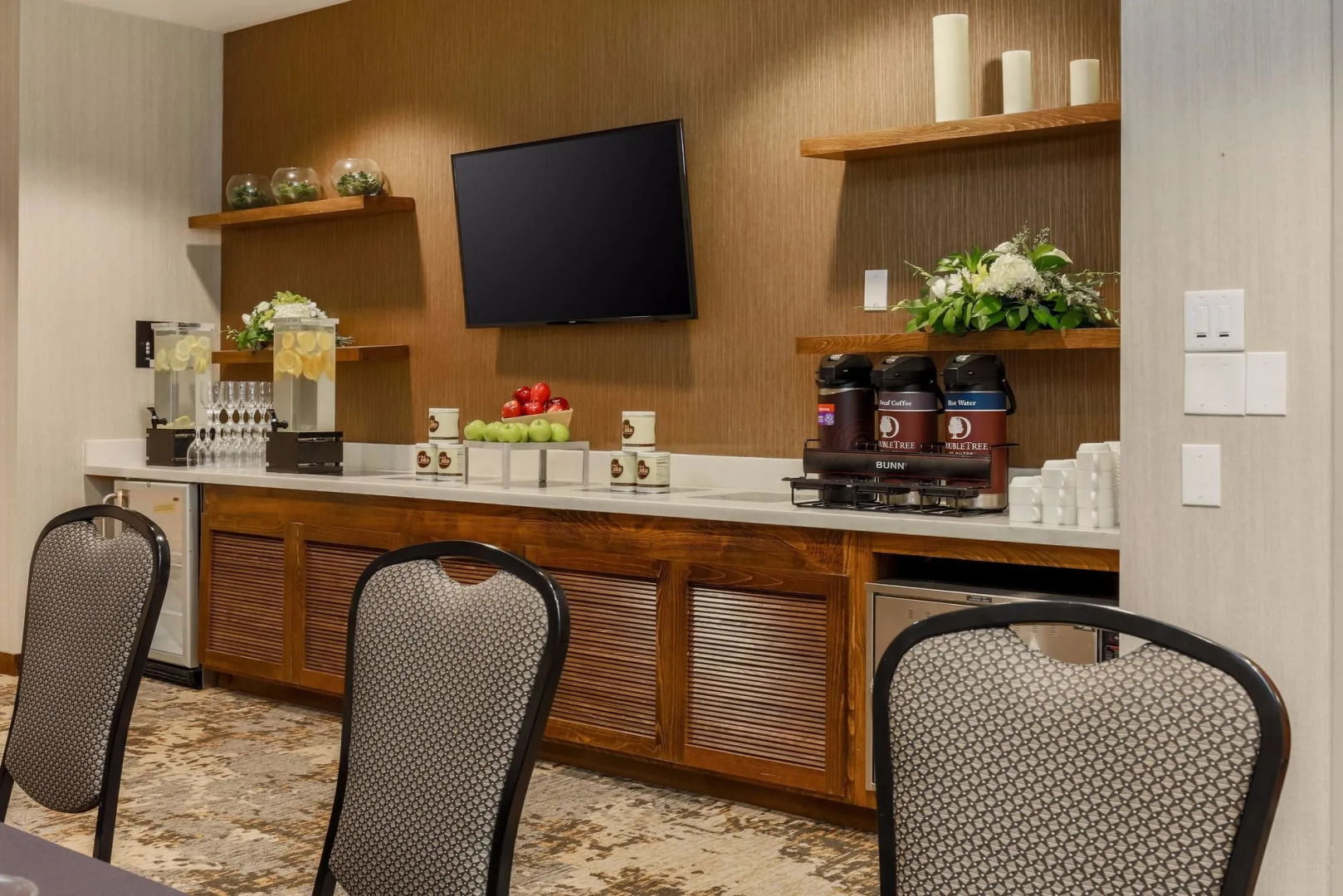 DoubleTree Suites by Hilton Hotel Sacramento - Rancho Cordova