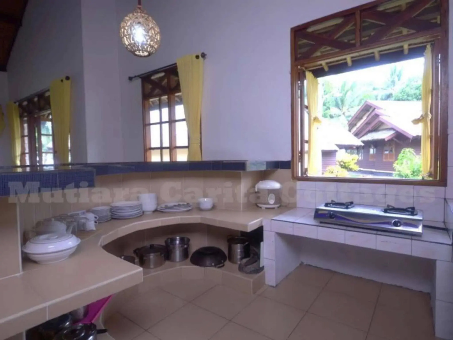 Mutiara Carita Cottages