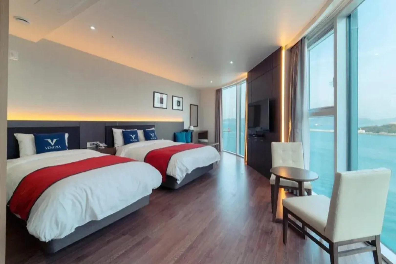 Yeosu Venezia Hotel & Suite