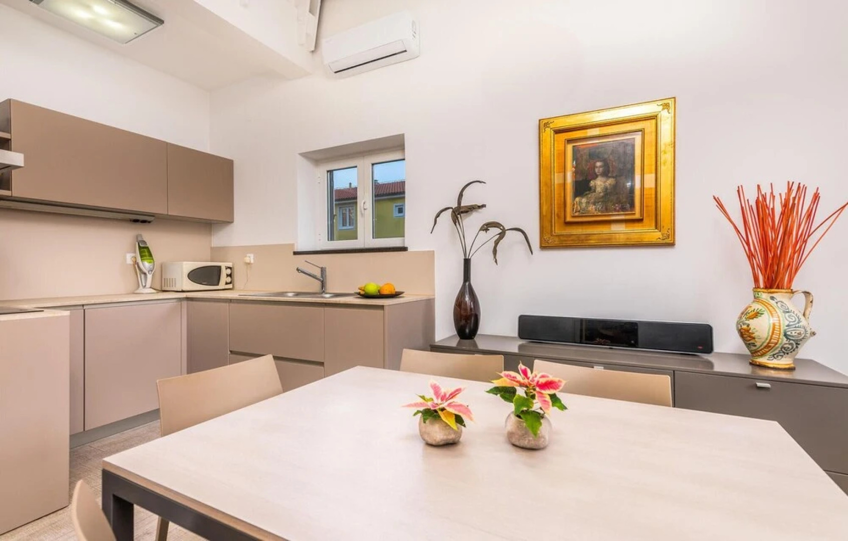 Awesome Home in Jurandvor With 3 Bedrooms, Wifi and Outdoor Swimming Pool