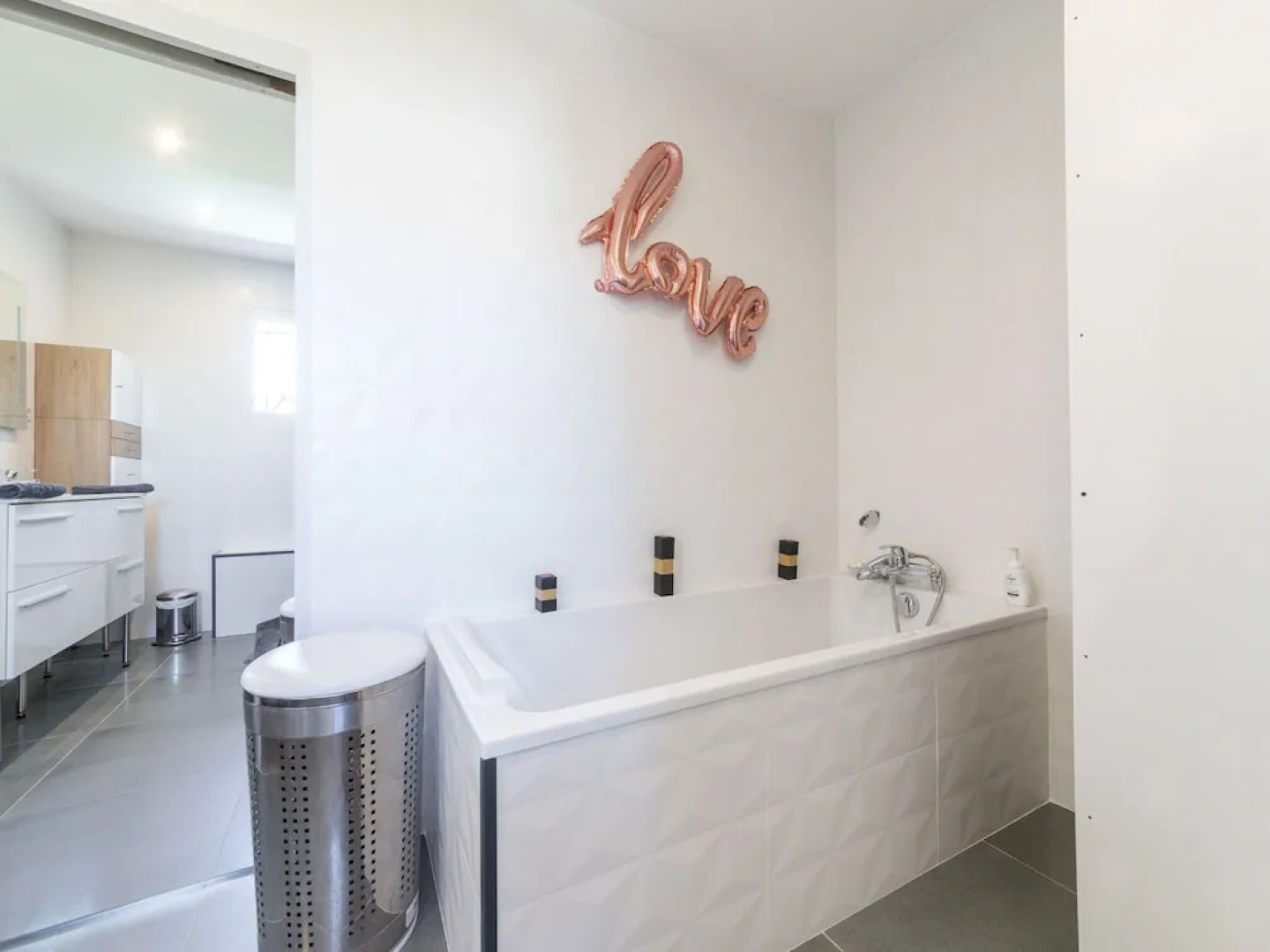 Serene Villa in Saint-Victor-la-Coste with Private Pool