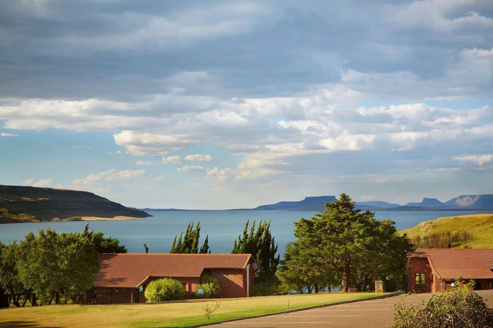 First Group Qwantani