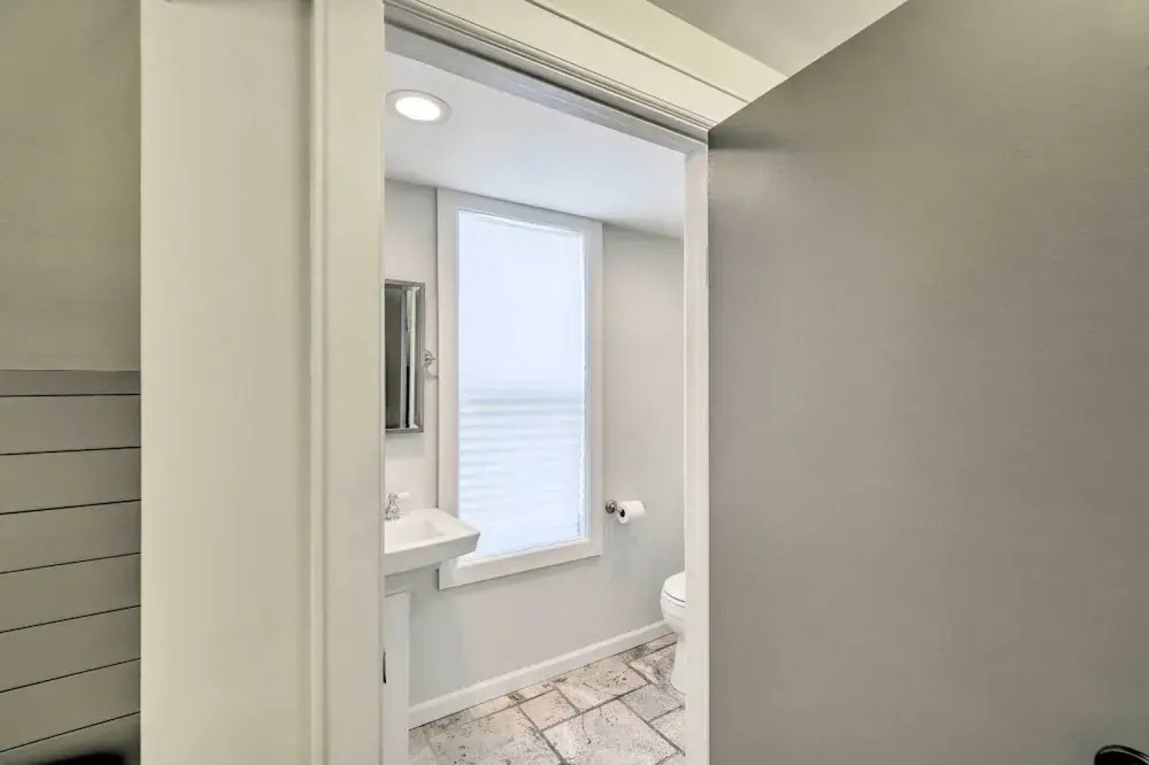 Charming & Walkable Fairport Village Apartment!