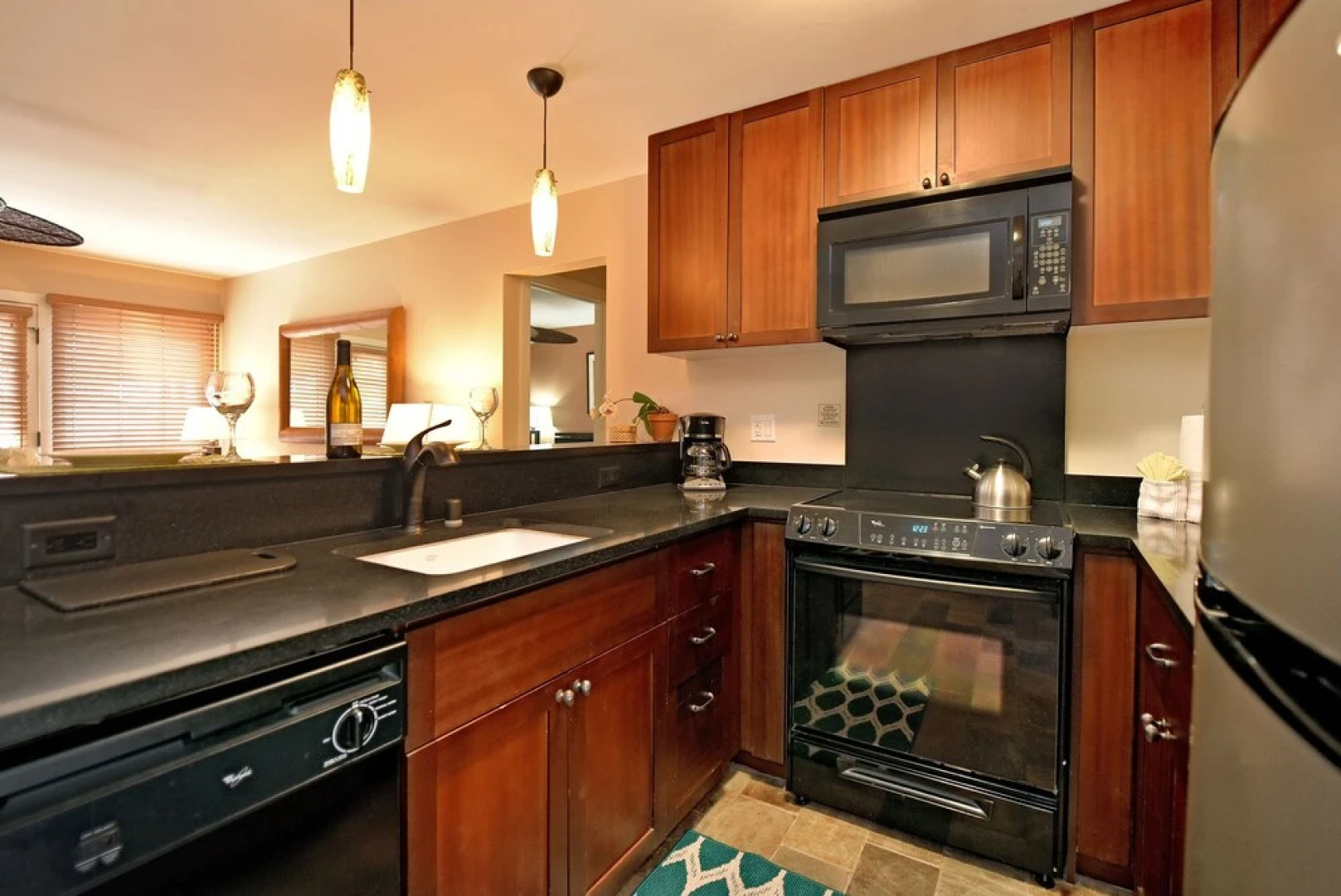 Aina Nalu G102 by RedAwning