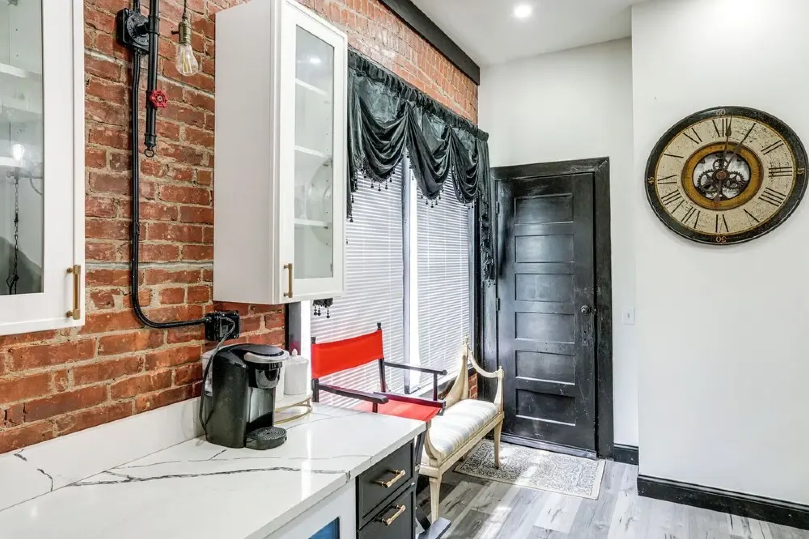 Walk to Nott Memorial: Studious Retreat Near Eats