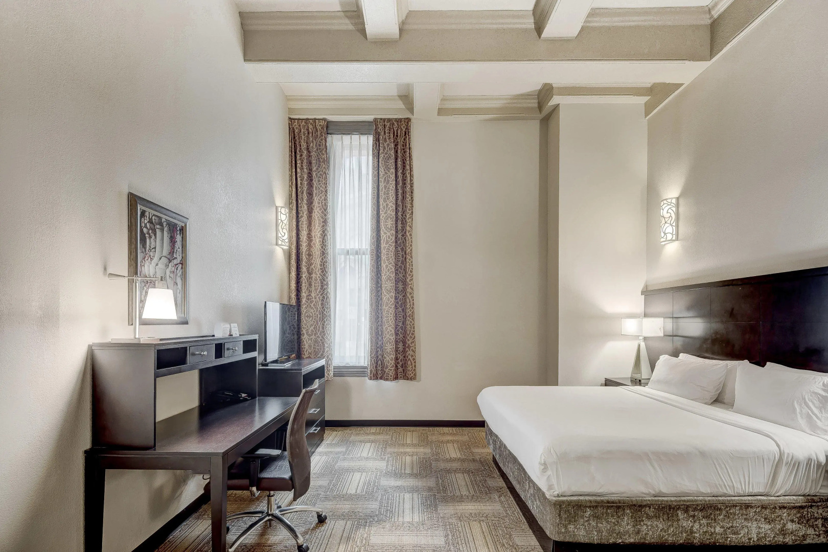 Staybridge Suites Baltimore - Inner Harbor by IHG