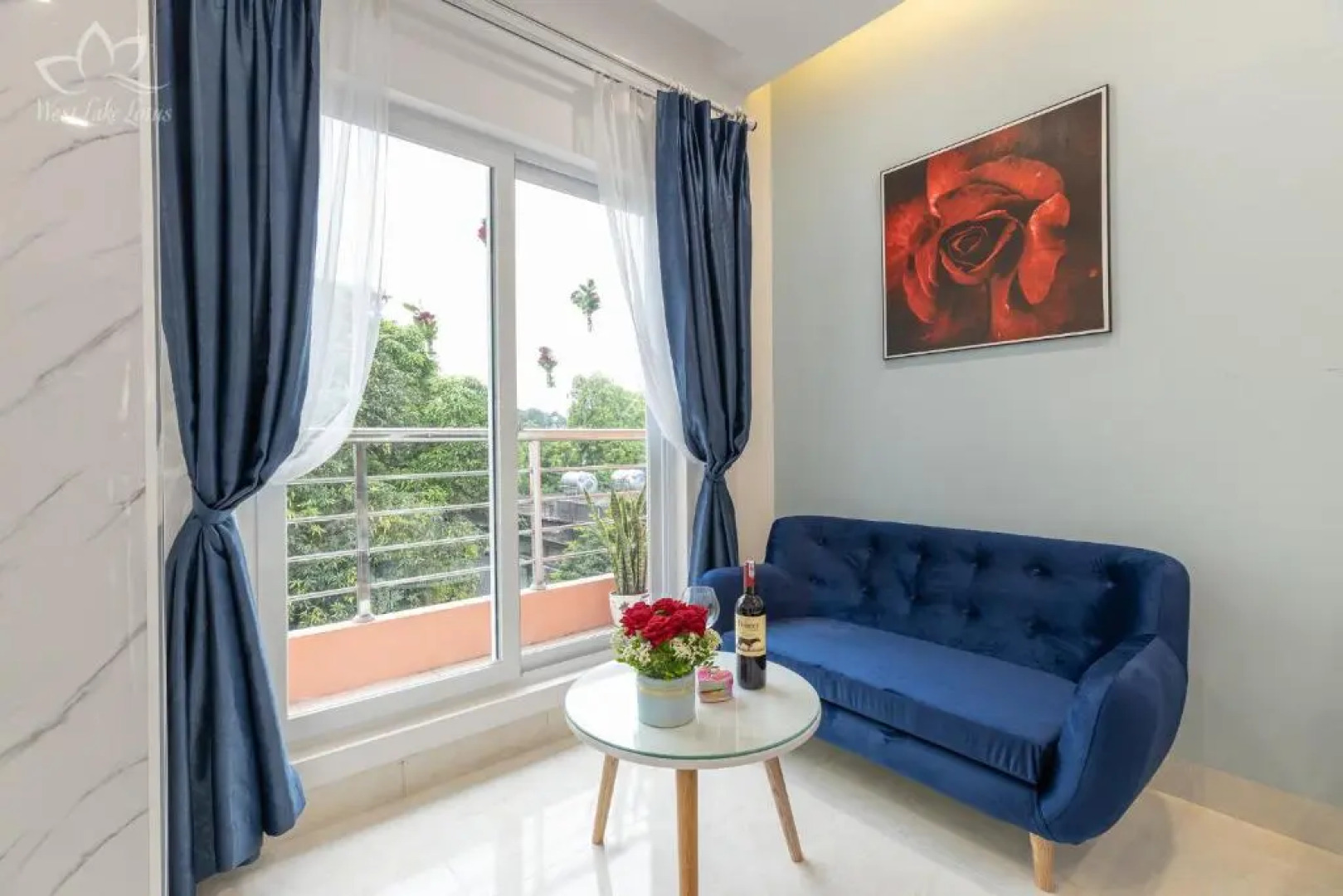 The Lakeview - West Lake Lotus Apartments