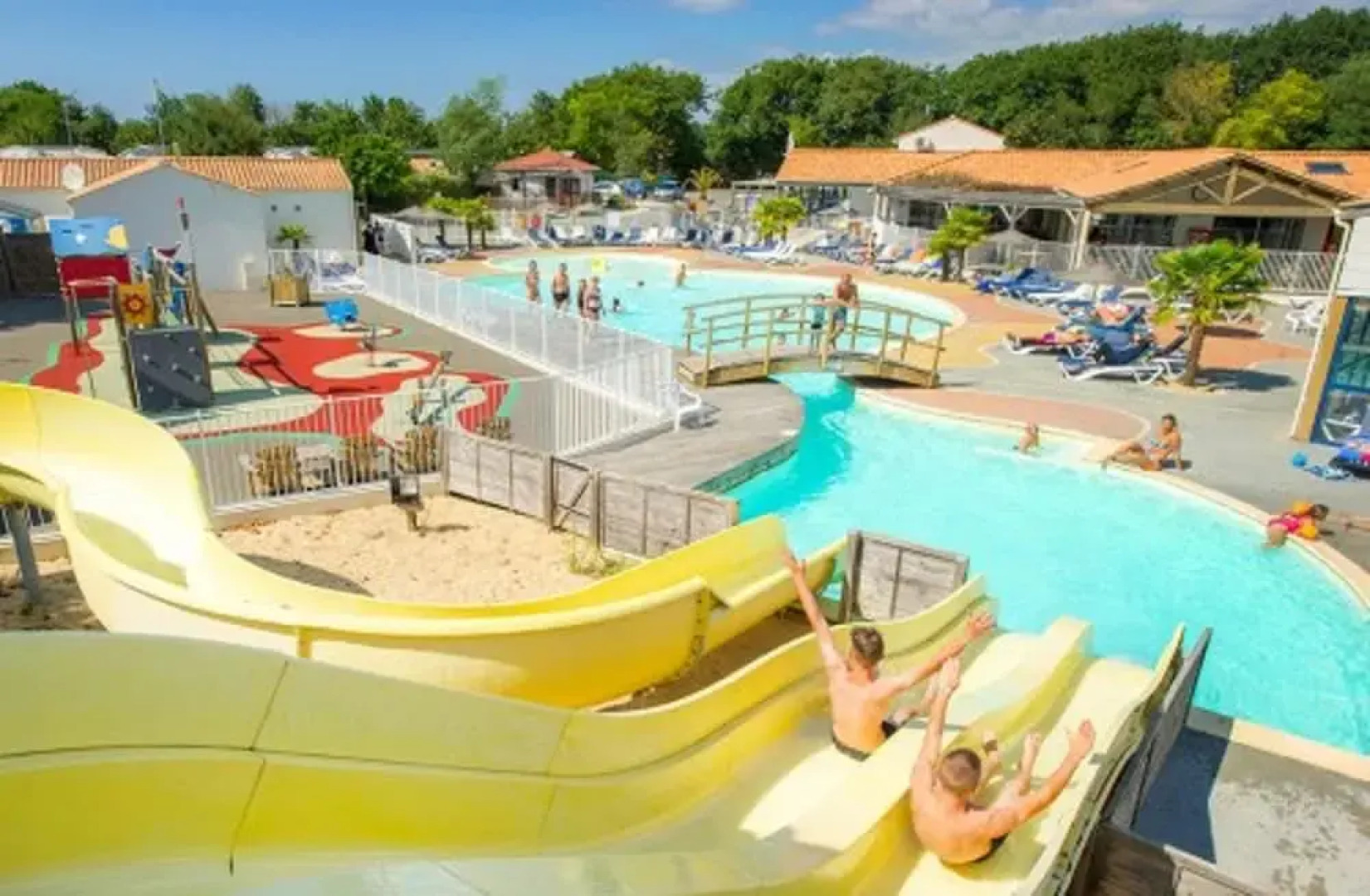 Property With 2 Bedrooms in Talmont-saint-hilaire, With Pool Access and Furnished Garden - 3 km From the Beach