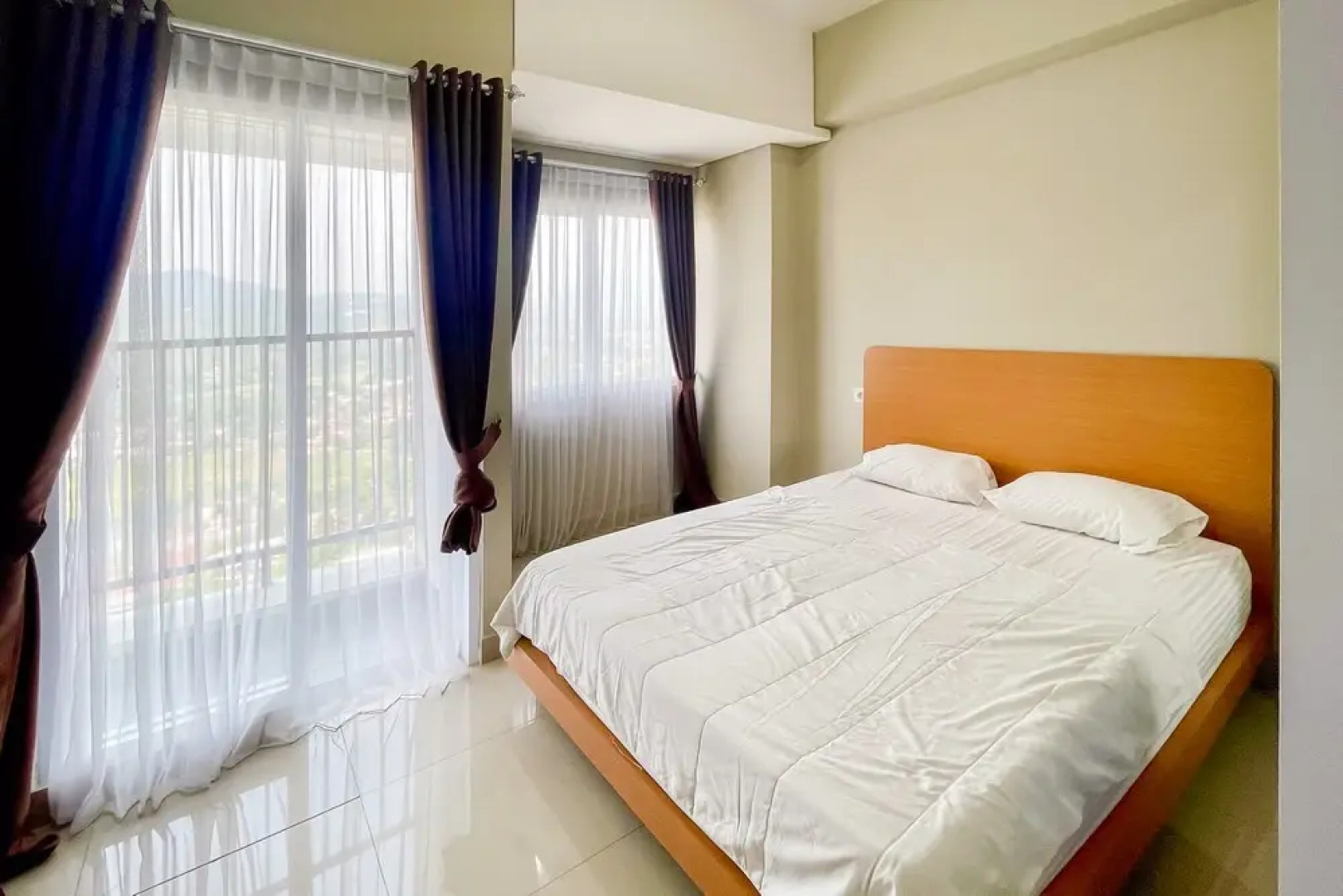 RedLiving Apartemen Royal Park Sentul by Bogor Staycation