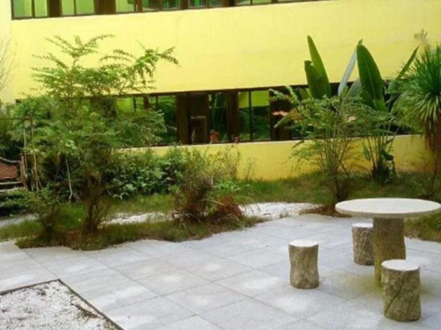 7Days Premium Zhongshan Tanzhou Town Market Central Branch