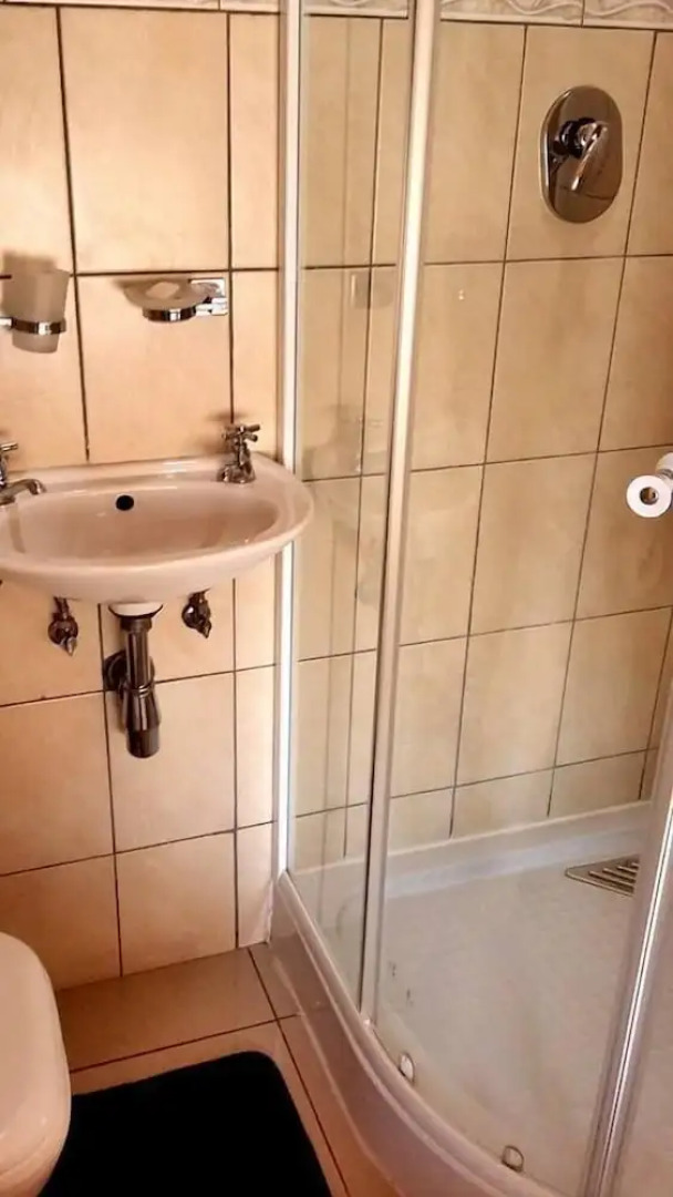 Lauren Palace Guest House