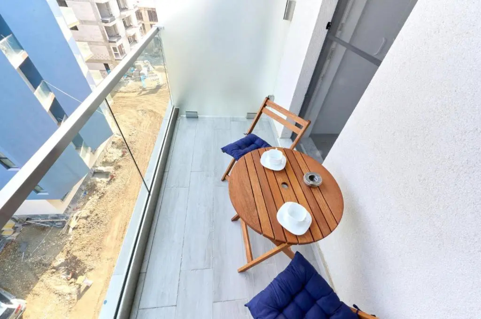 Color Studios in Nord10 - Pool & playground