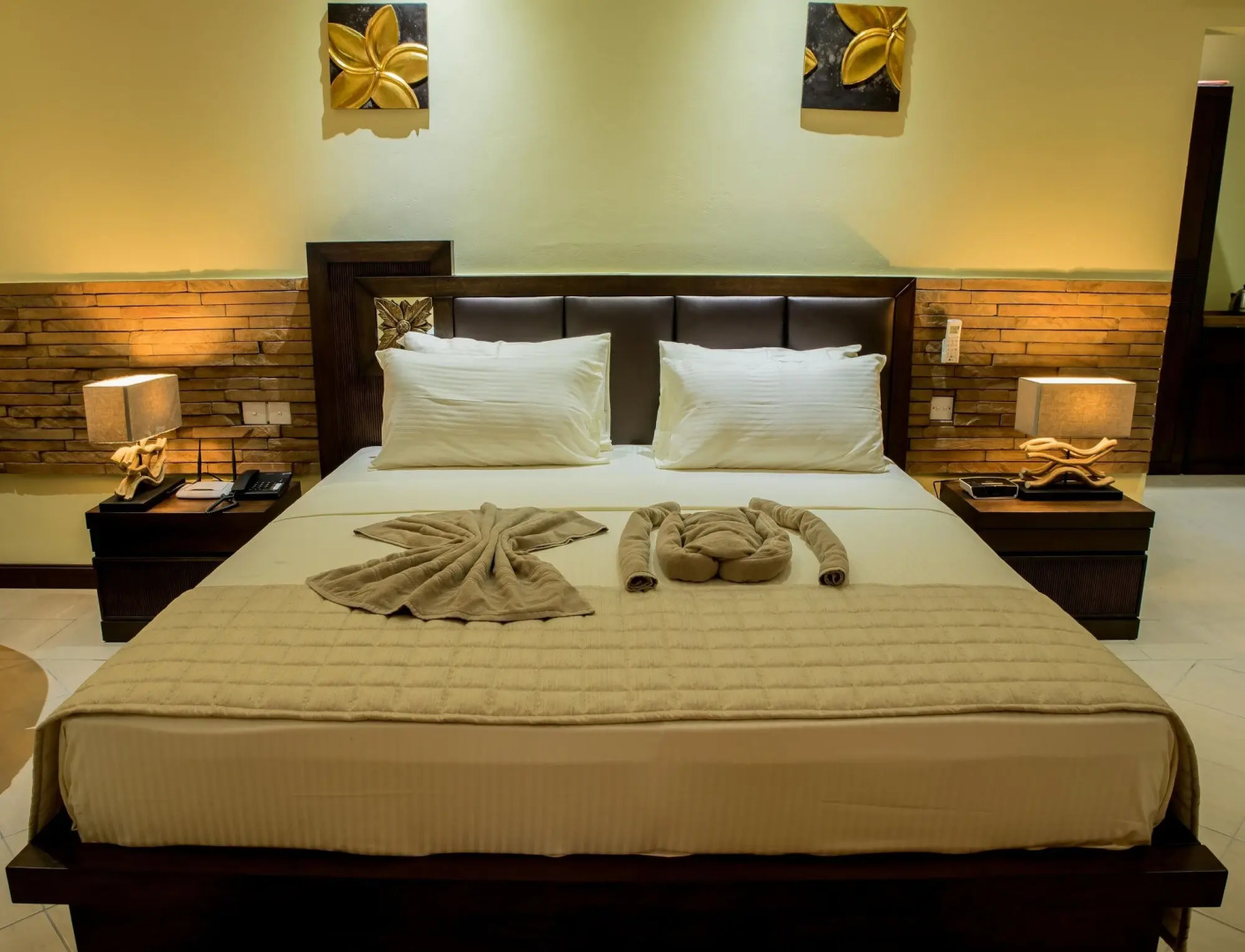 Oasis Hotel Restaurant & Spa