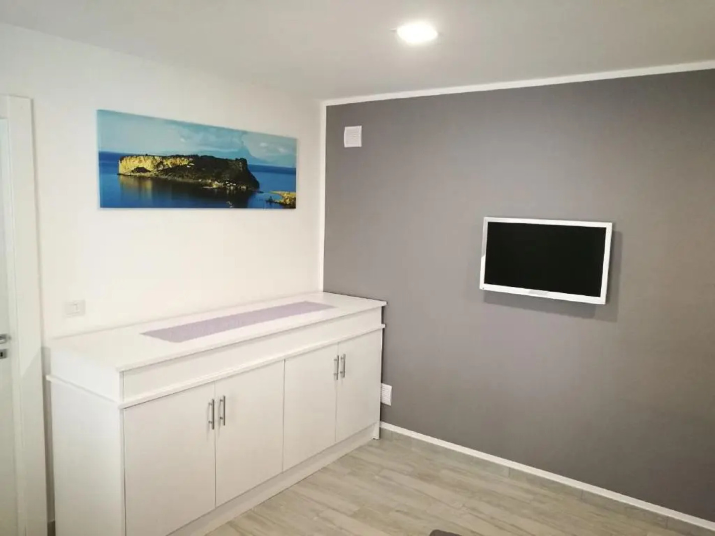 White Club Residence