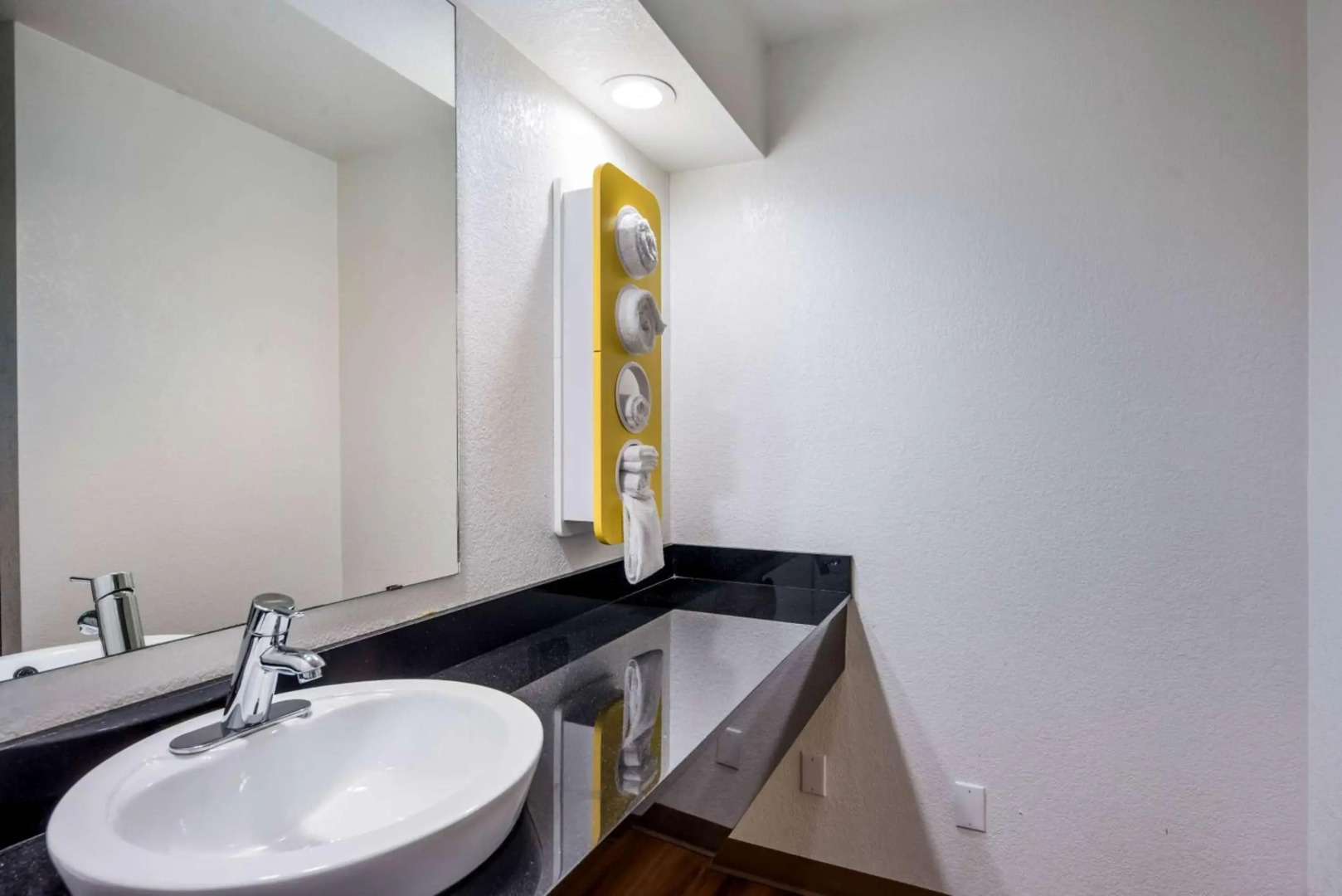 Motel 6 Dallas - Irving DFW Airport East