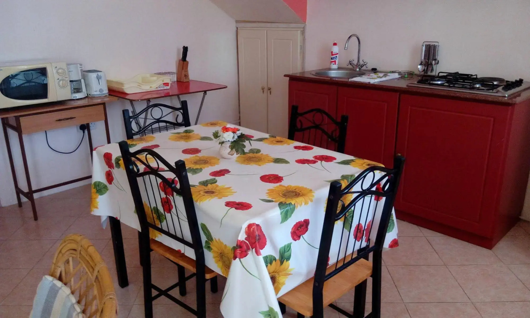 Chetty Tourist Residence