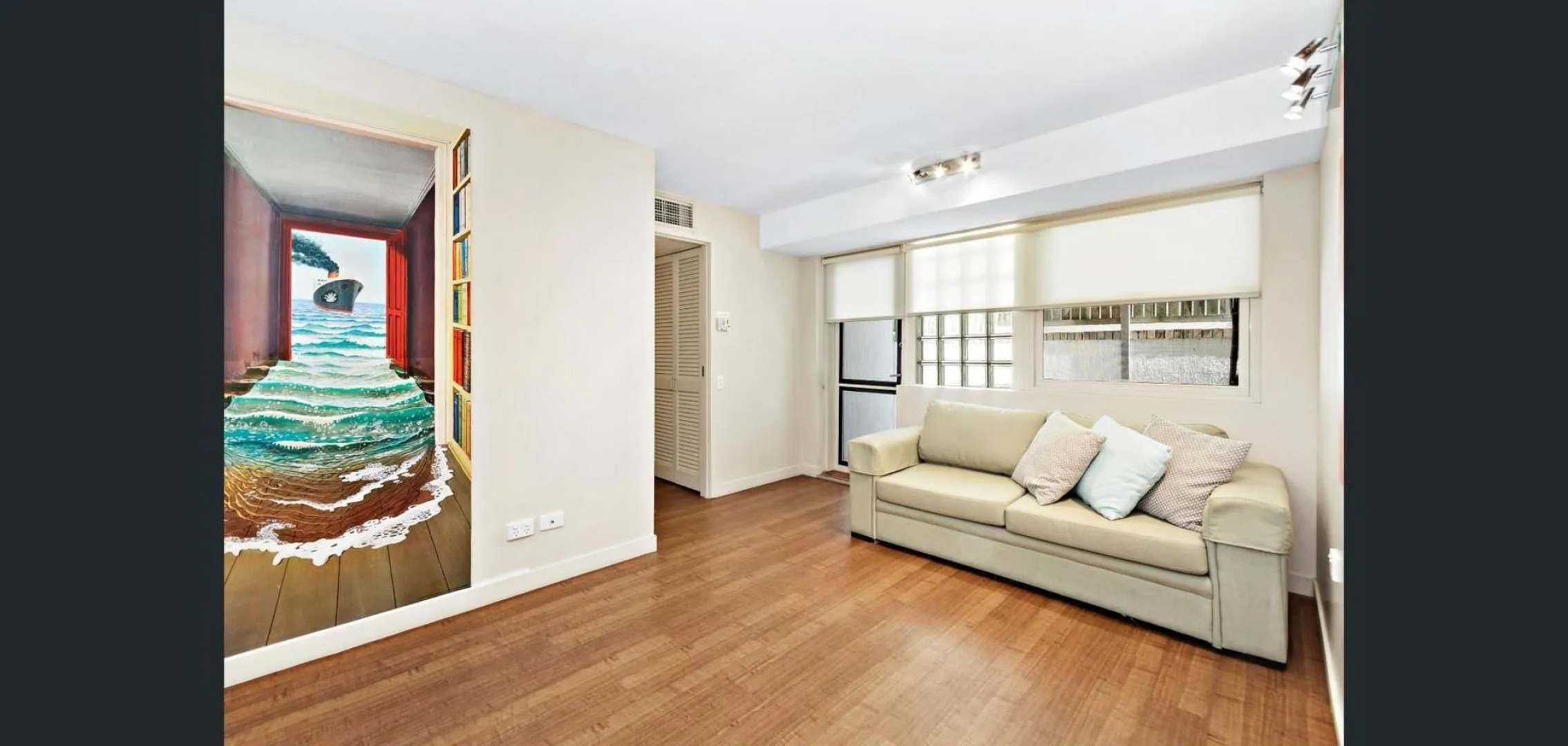 Camargue Beachfront Apartments