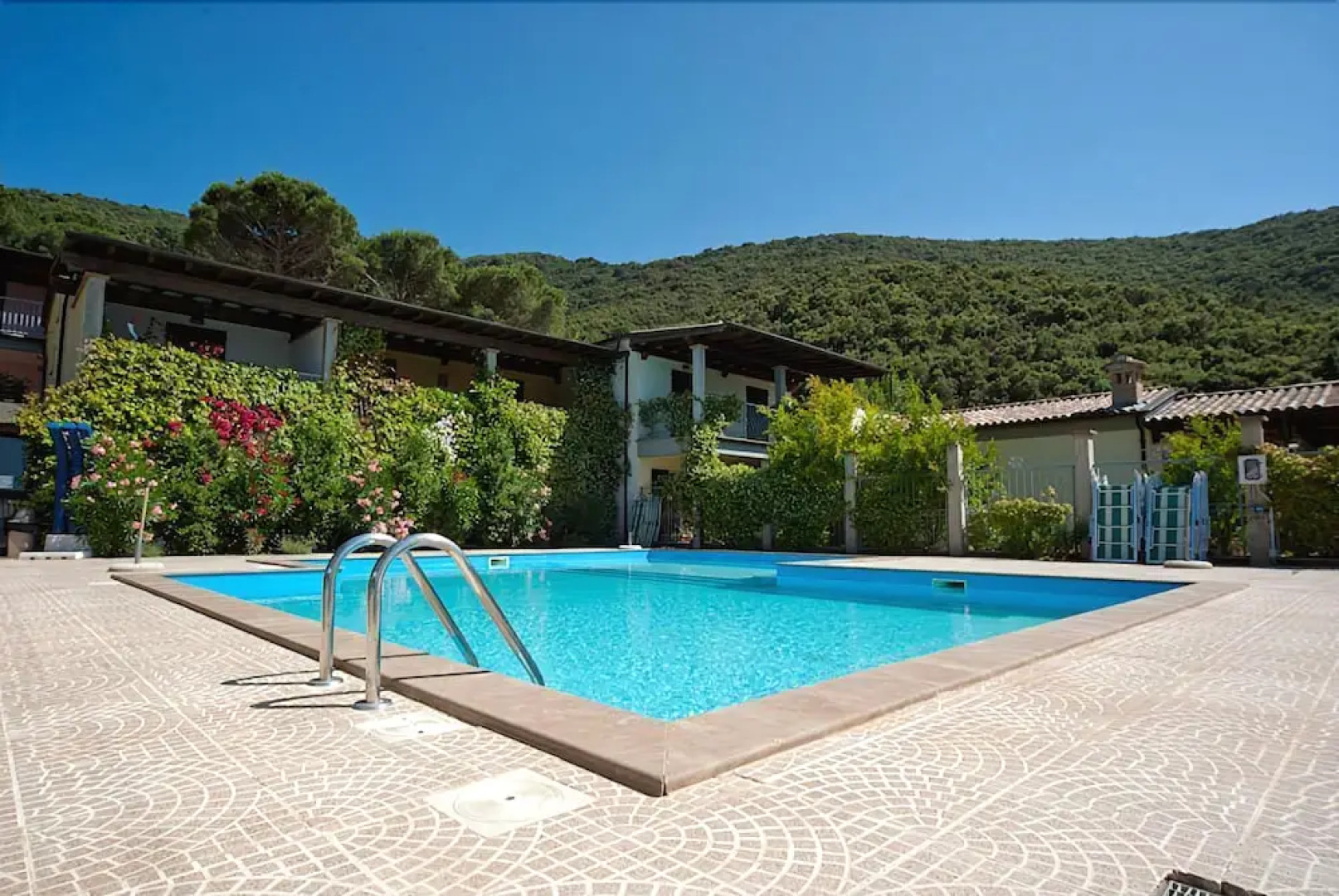 Locanda del Borgo B&B Helios Relais