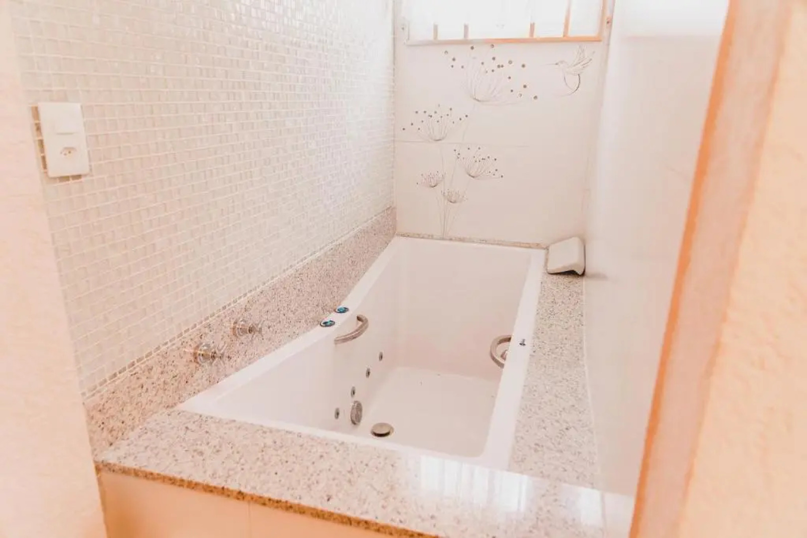 Incrivel casa com ampla area de lazer em Atibaia