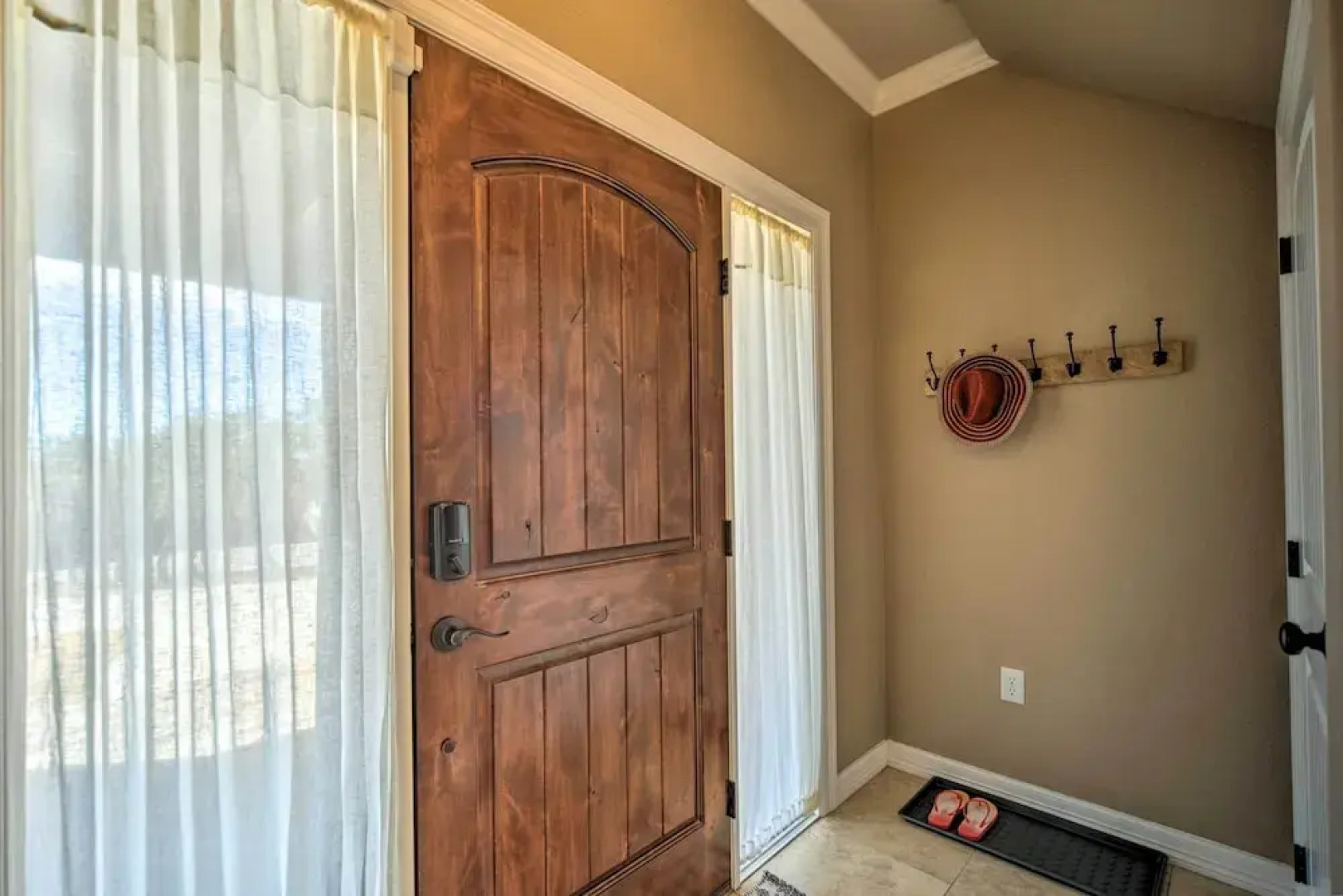 Luxe Canyon Lake Home w/ Gorgeous Lake Views!