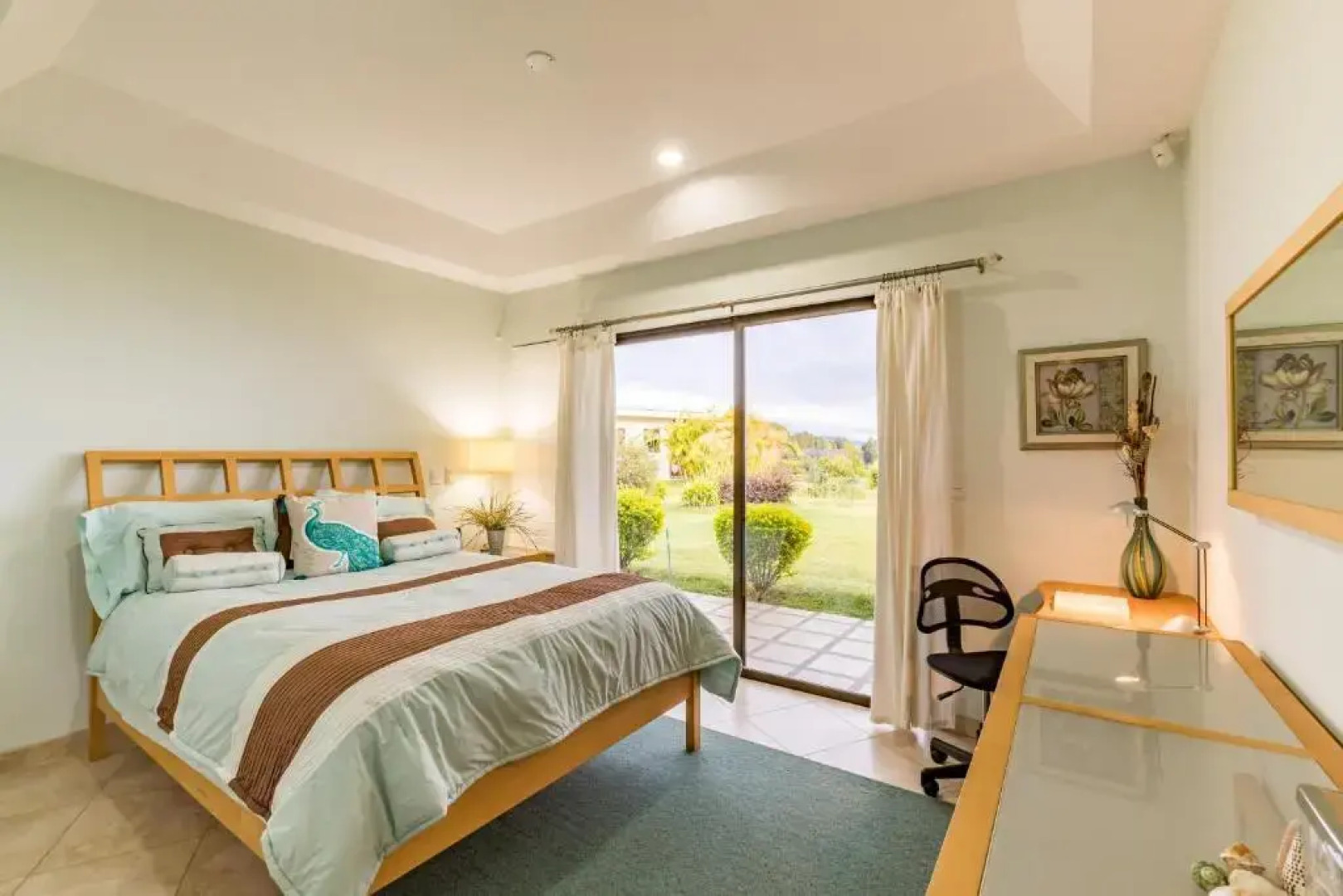 Grecia, Costa Rica Mountain Estate Guest Home 2/2 All Furnished