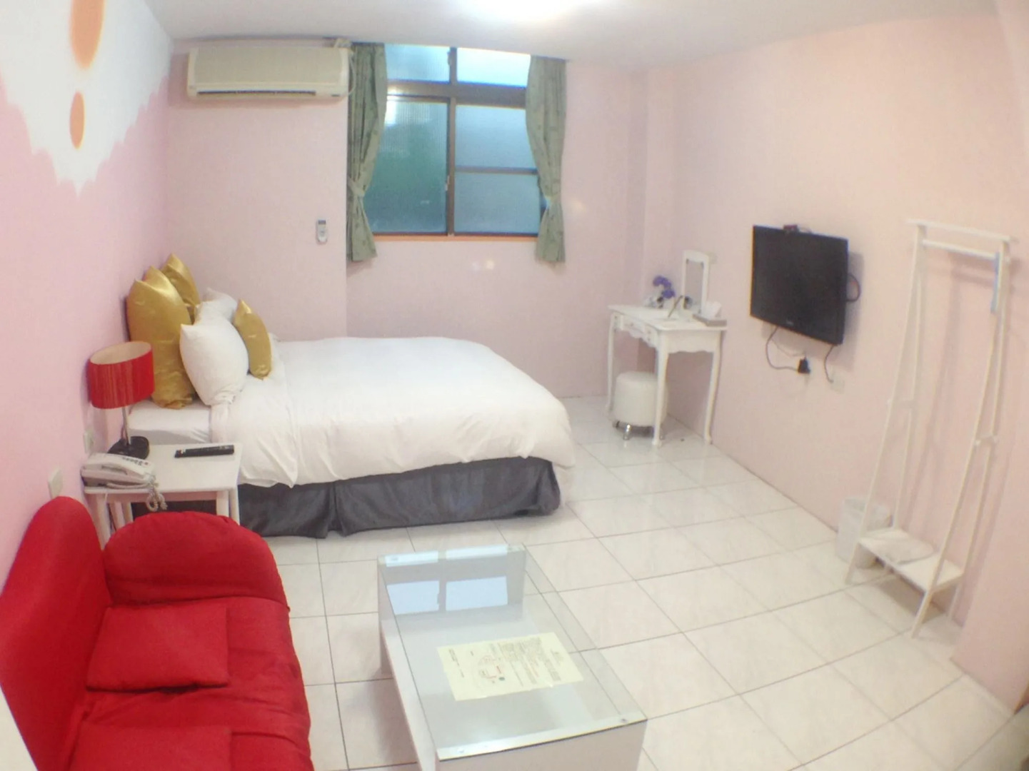 SunMoonLake Loft Inn