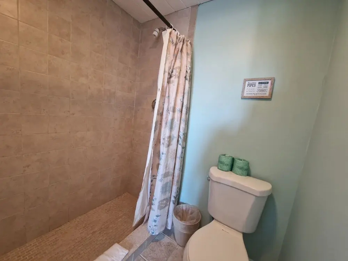 Sandcastle Beachfront Inn