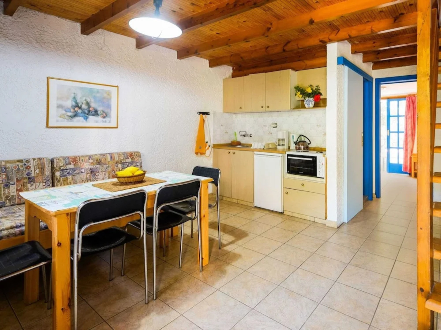 Pretty Holiday Home with Lotus Garden & Terrace near Sea Beach