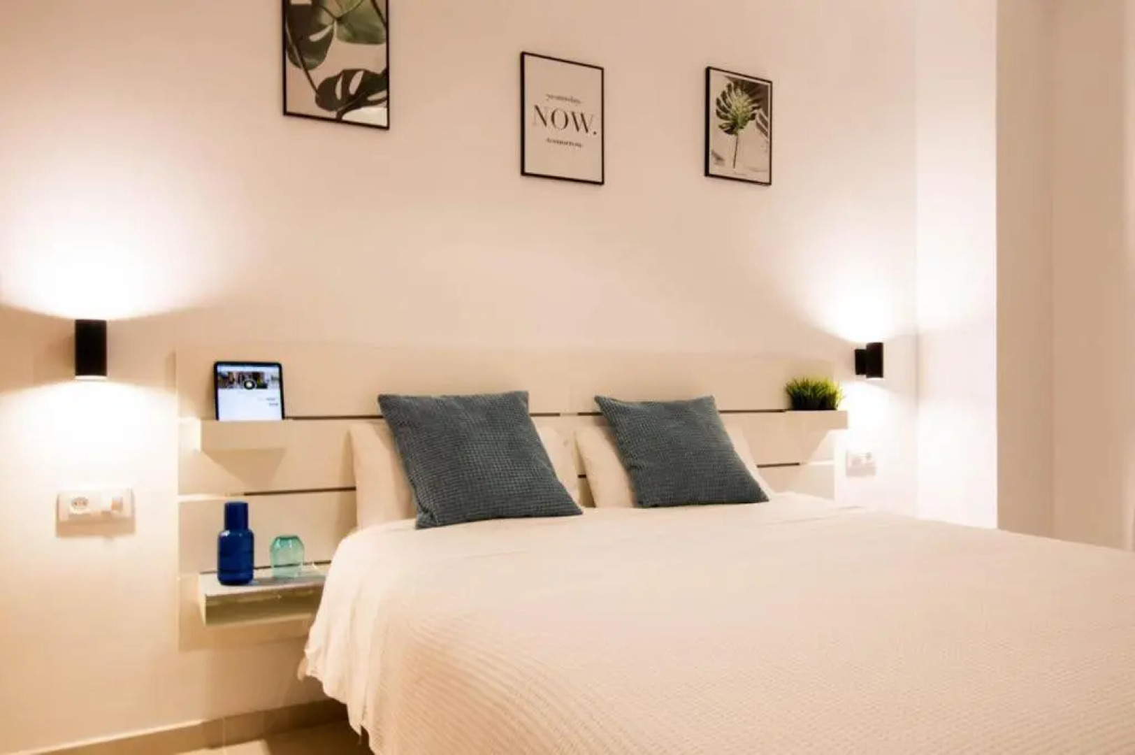 La Plaza-Colón, 1 habitación.