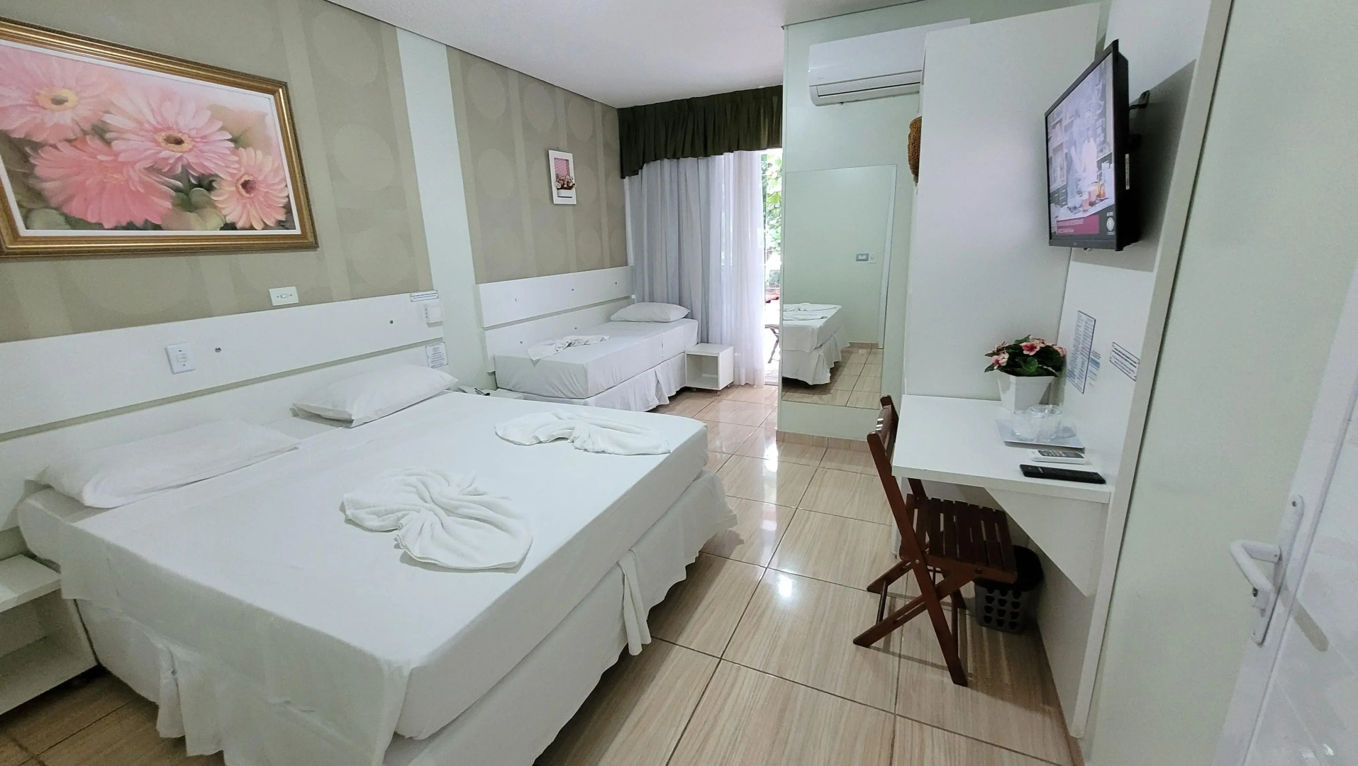 Charm Iguassu Suites Pousada