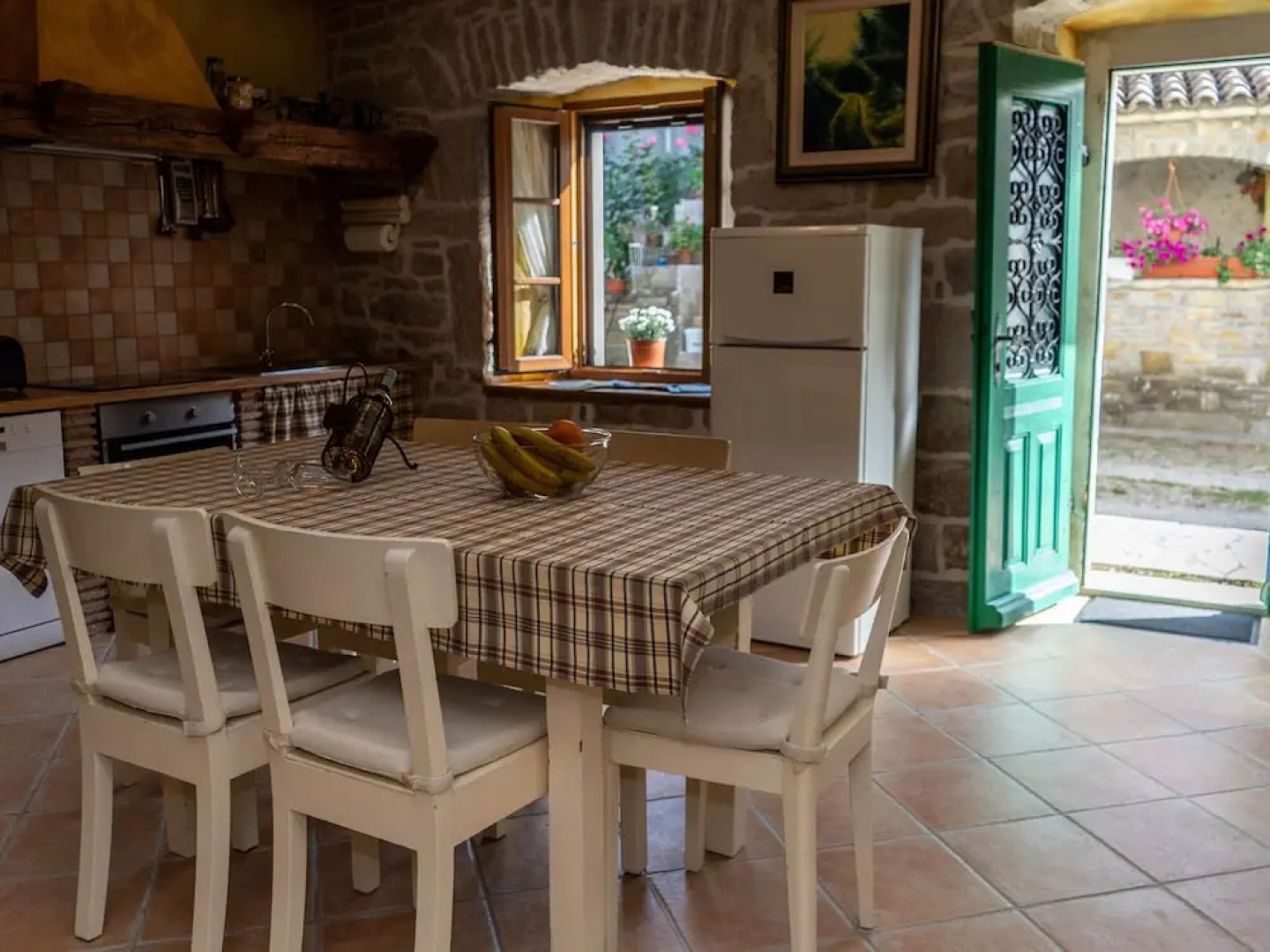 Comfortable Holiday Home With Pool