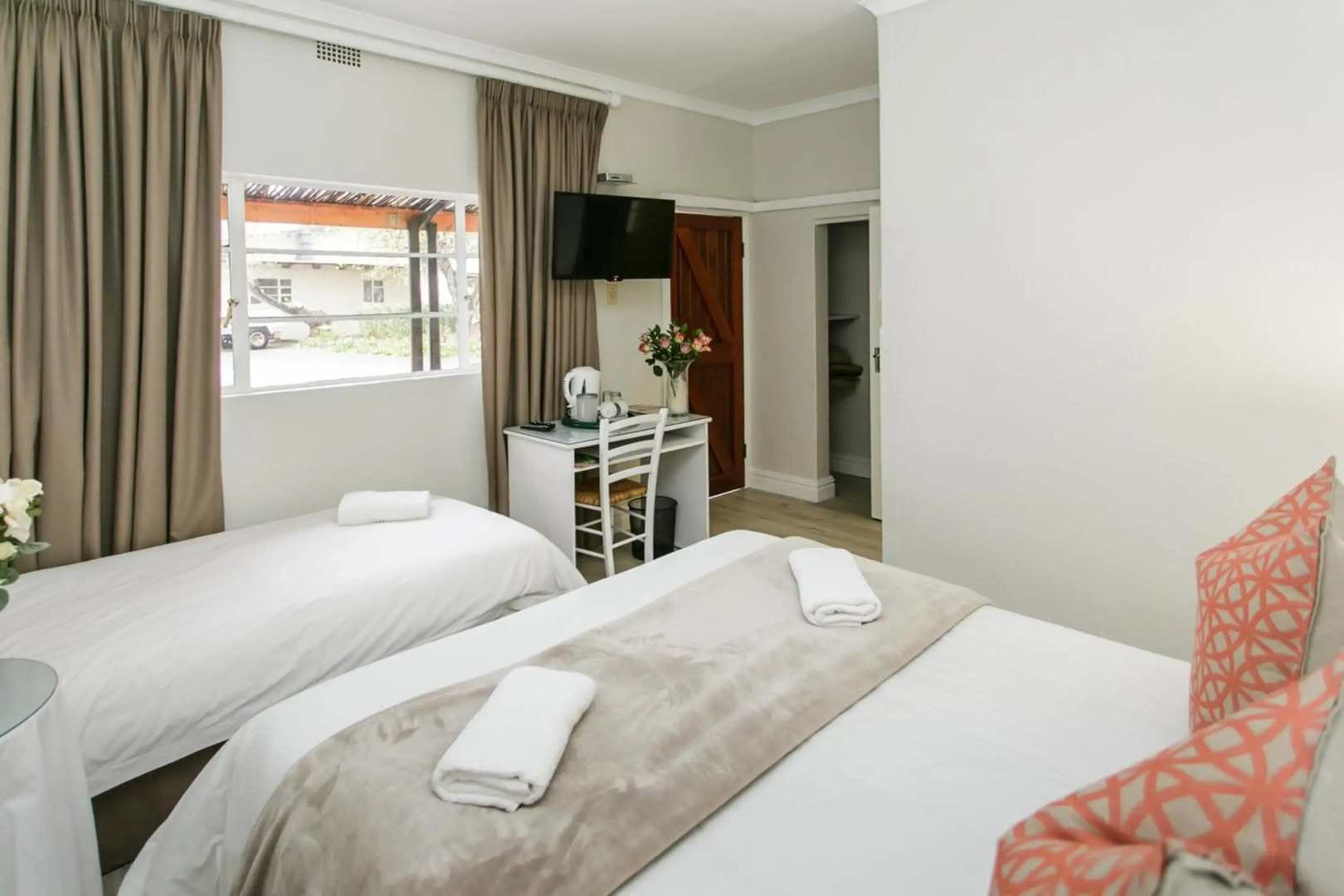 Wagon Wheel Country Lodge