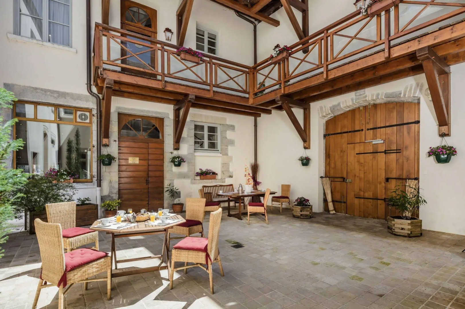 Appart Hôtel Charles Sander