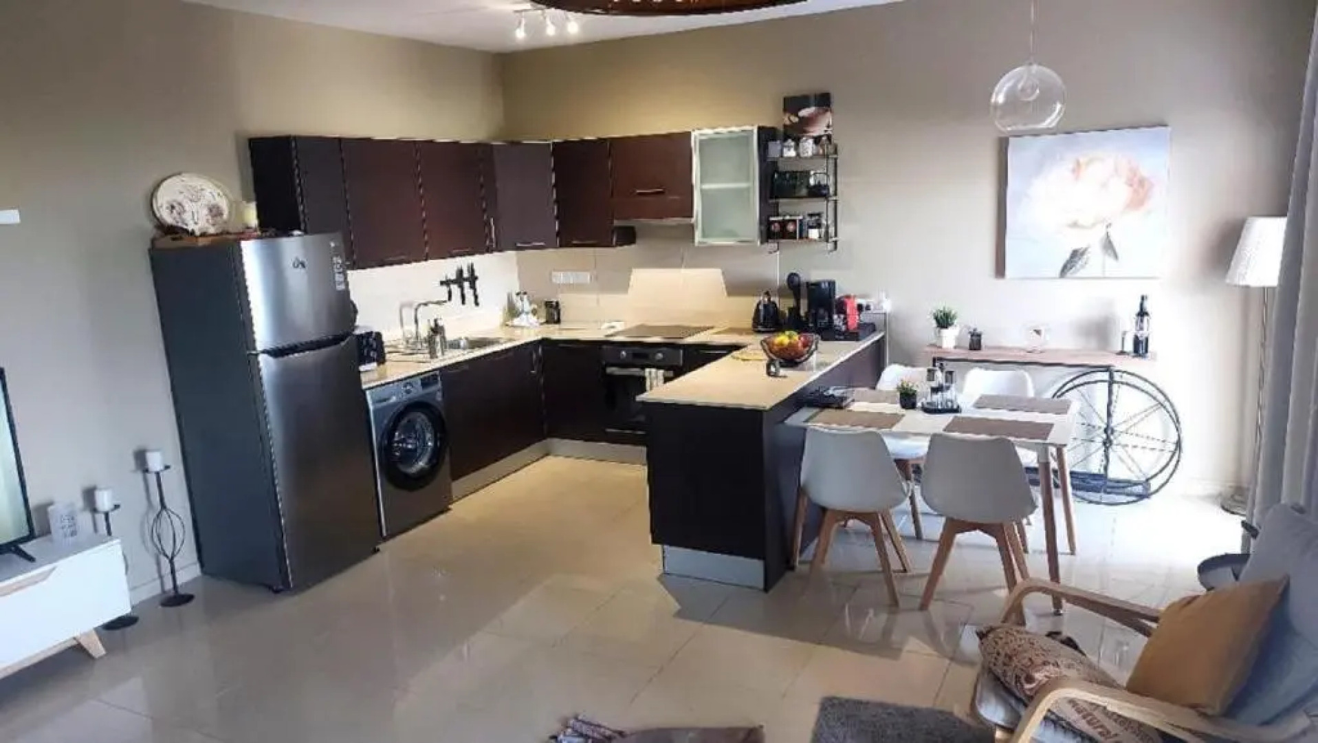 Paramount Gardens Resorts C202