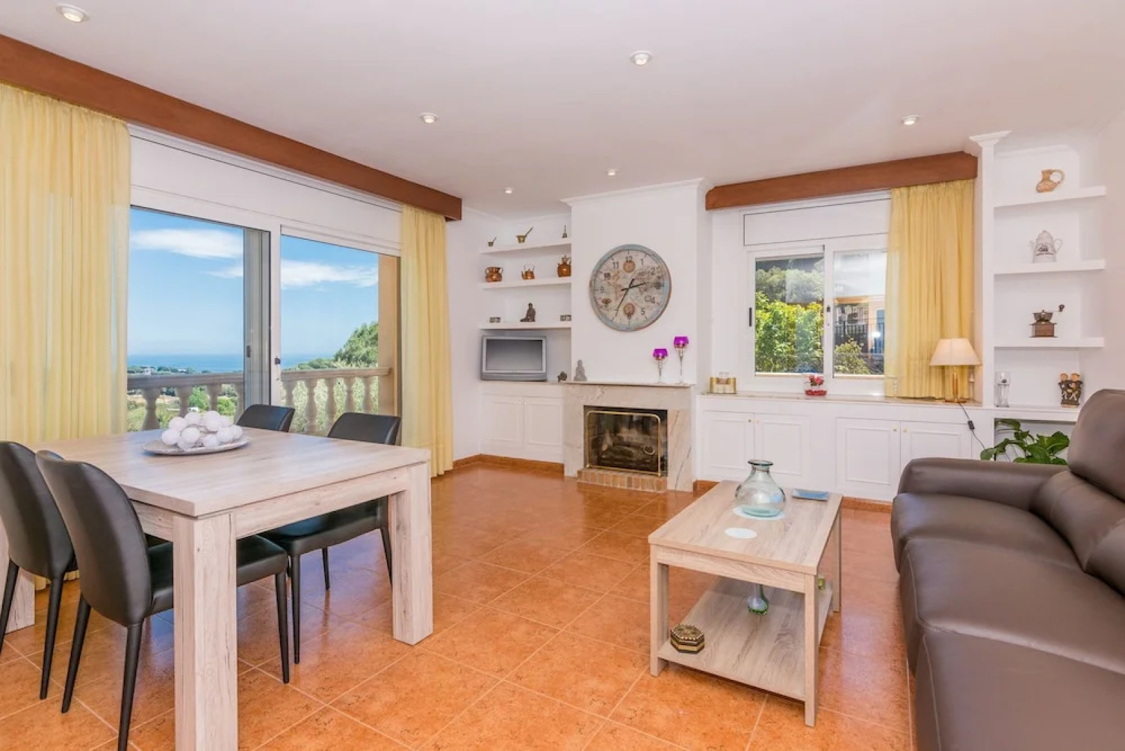 HomeHolidaysRentals Aube - Costa Barcelona