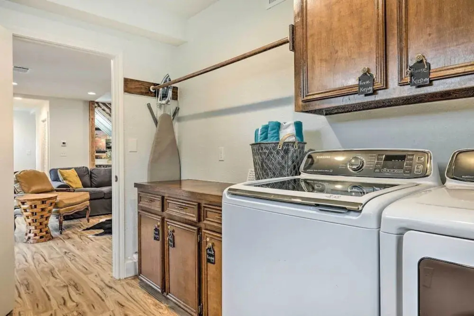 Luxe Hill Country Farmhouse w/ Private Acre