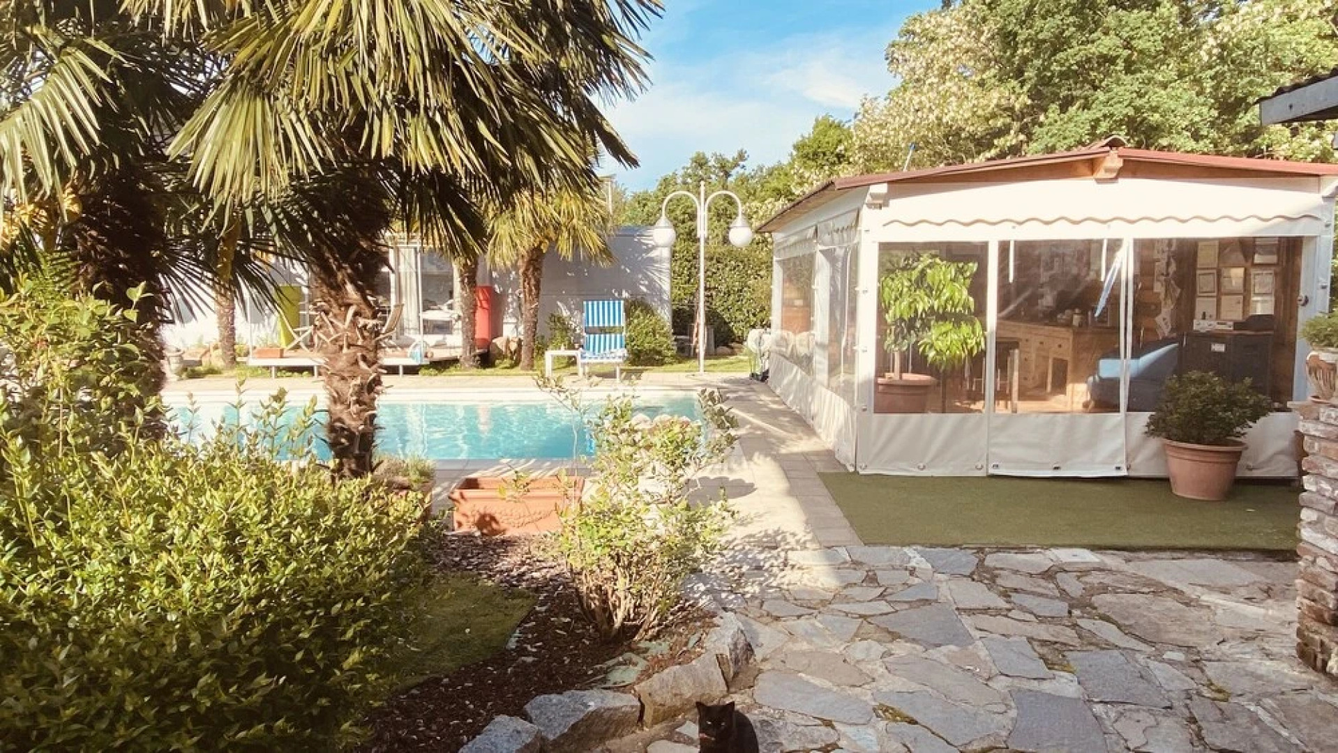 Family Suite Room In Luxury Villa