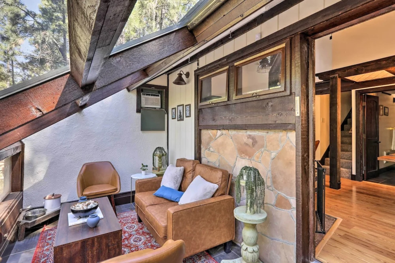 Woodsy Flagstaff Hideaway w/ Deck + Sunroom!