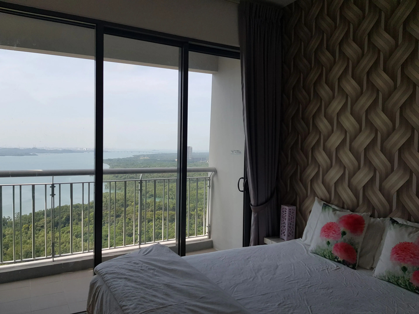 Teega Suite 3BD Seaview Puteri Harbour