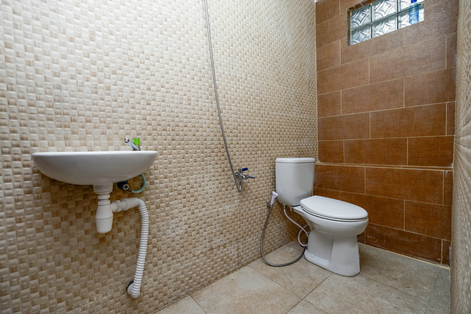 OYO 2240 Simpang Tujuh Residence