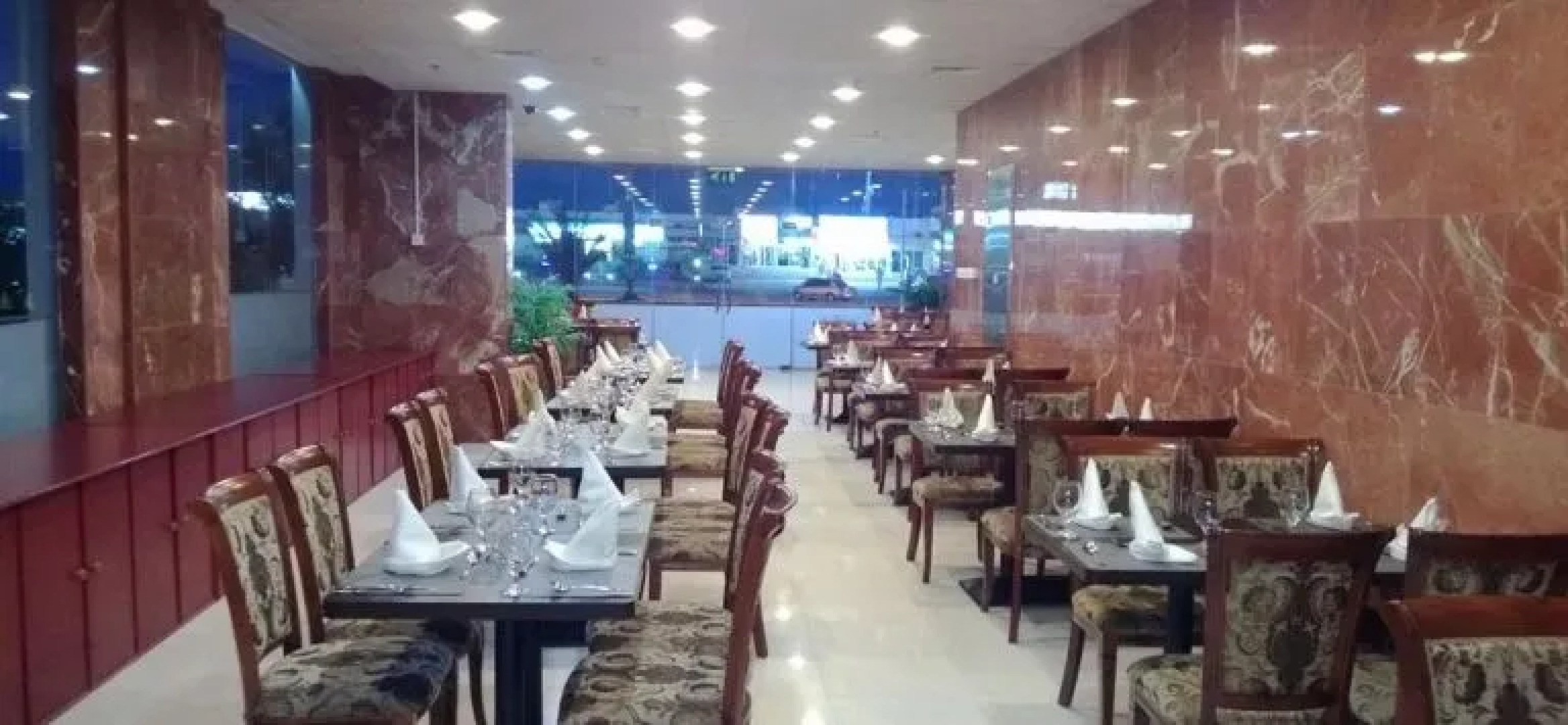 Raynor Hotel Apartments