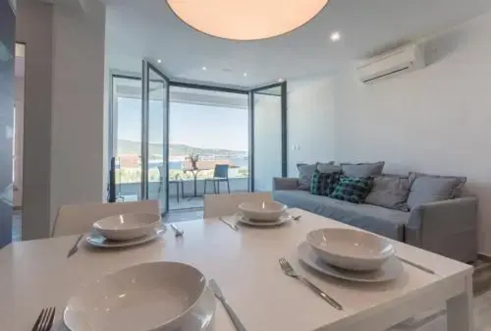 Five Bedroom Holiday Home In Kornic