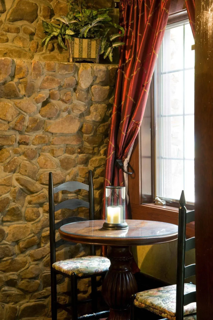 Hilltop Manor Bed and Breakfast