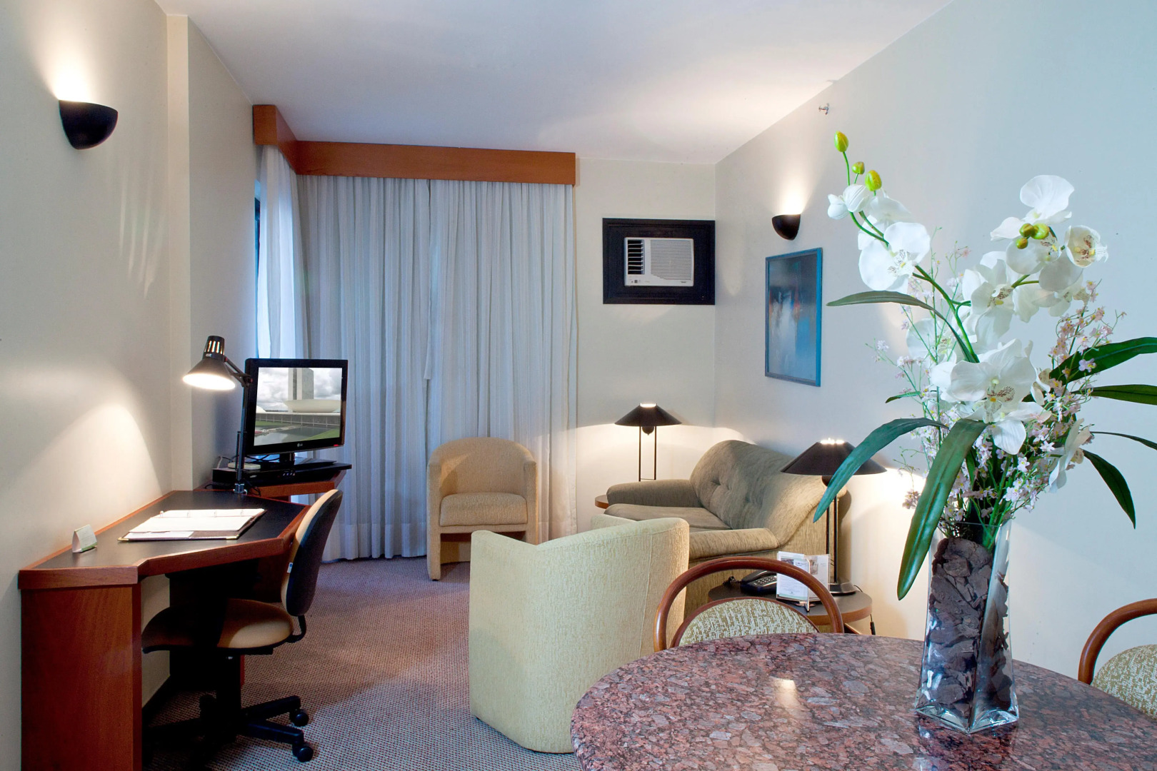 Metropolitan Hotel by Atlantica