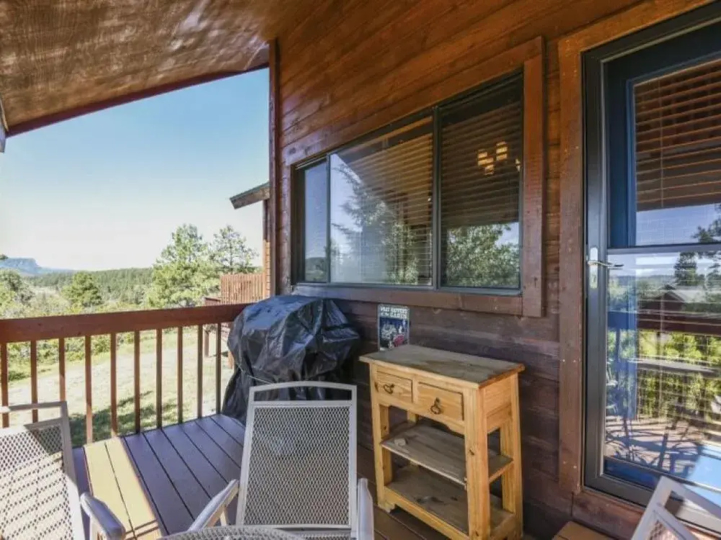 Pine Vista 3 Br Home by RedAwning