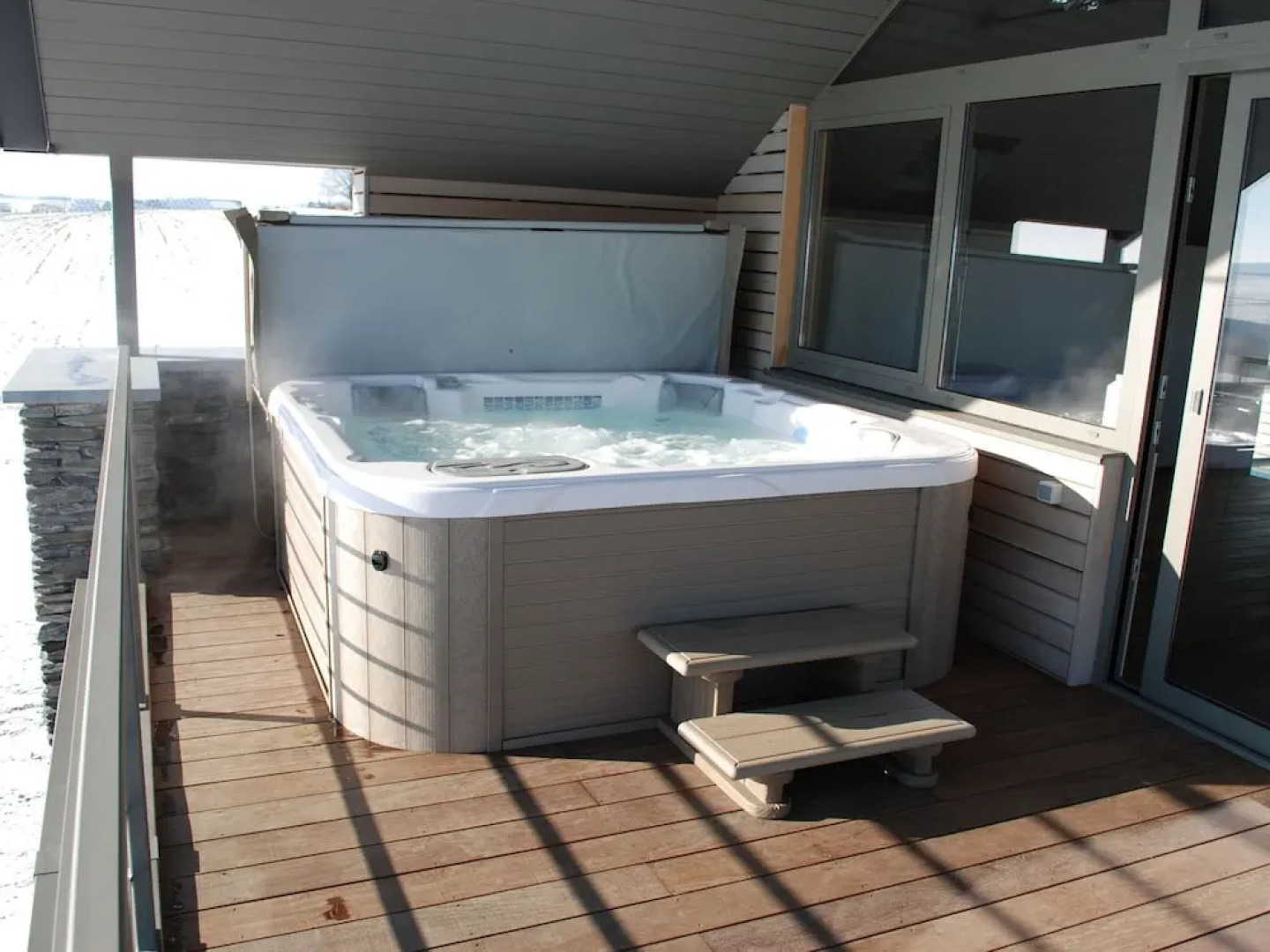 Luxurious Villa With Swimming Pool in La Roche