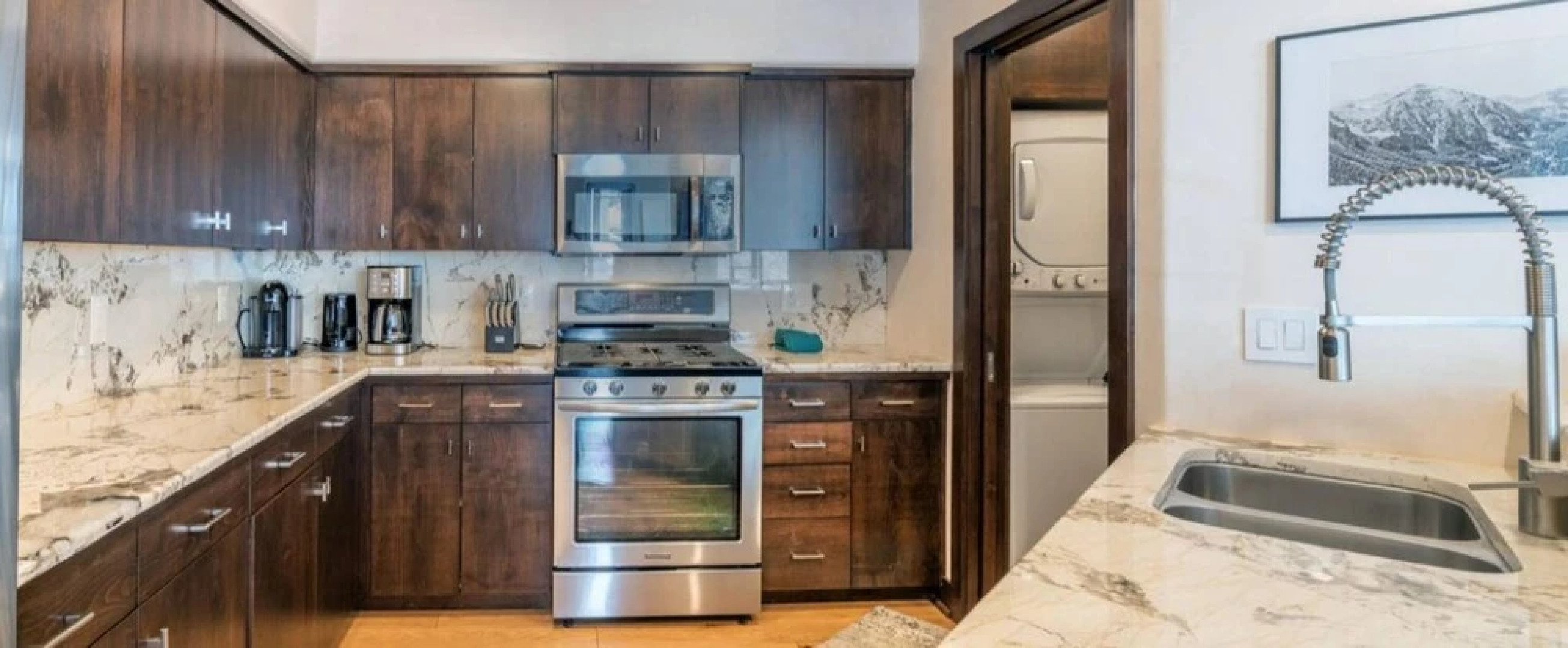 Centrum 304 by Exceptional Stays