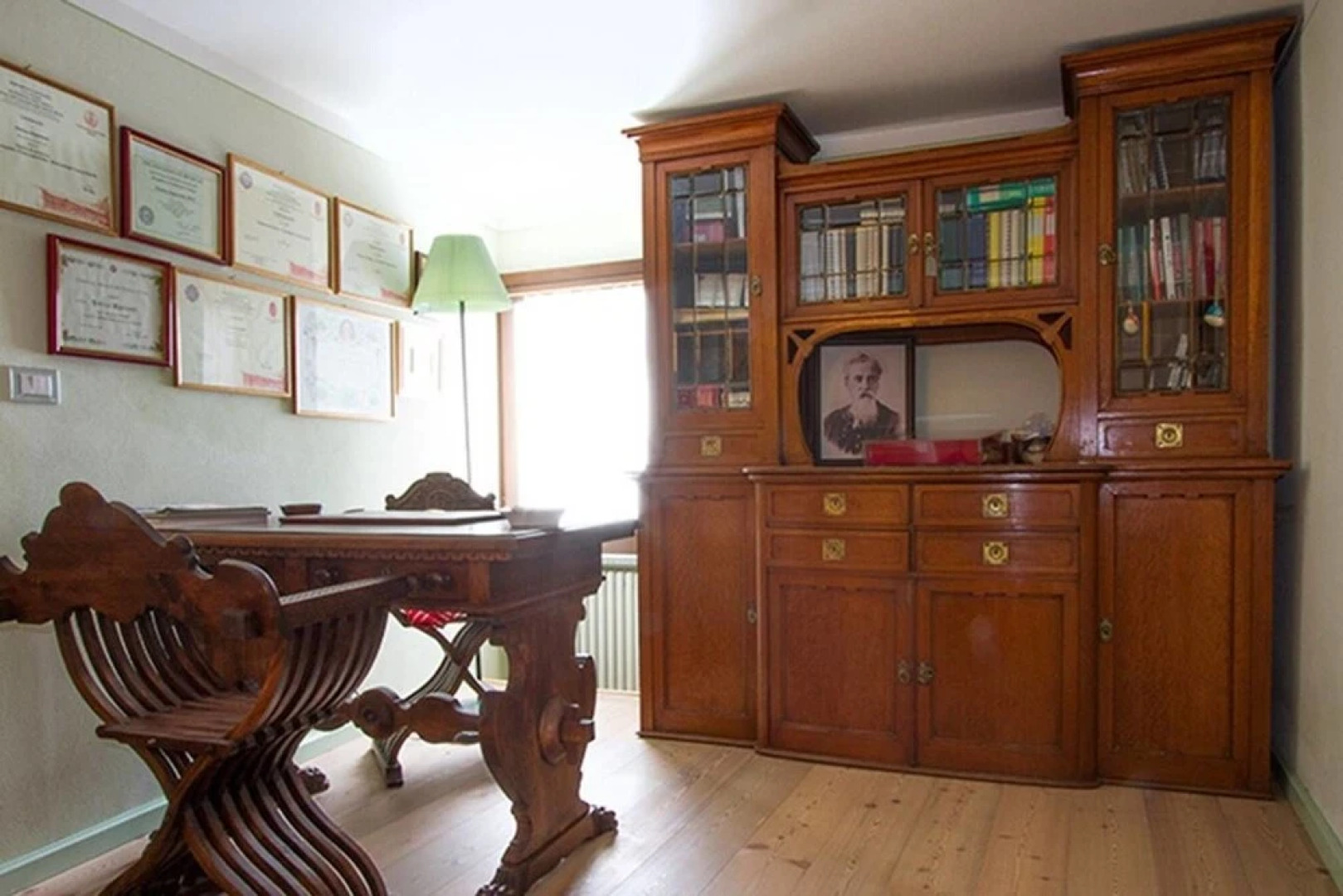 Authentic 3 bed Apartment With Amazing Lake Views