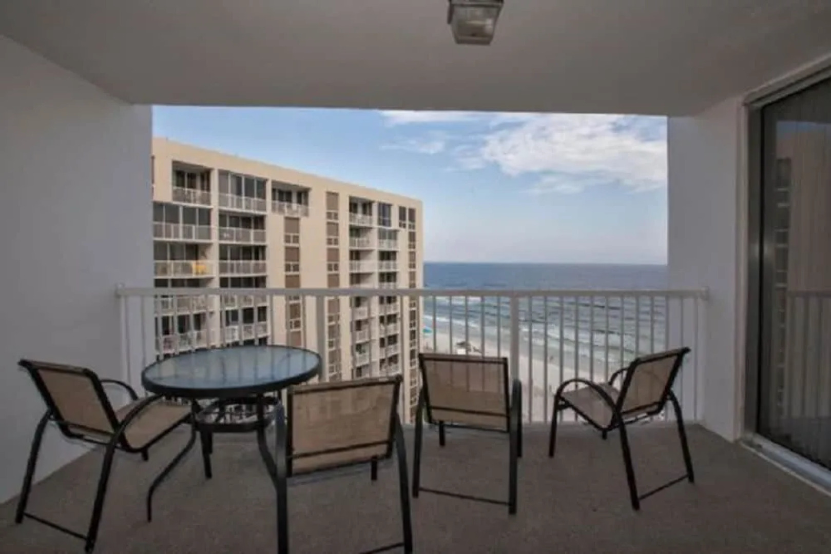 Shoreline Towers Resort by Panhandle Getaways