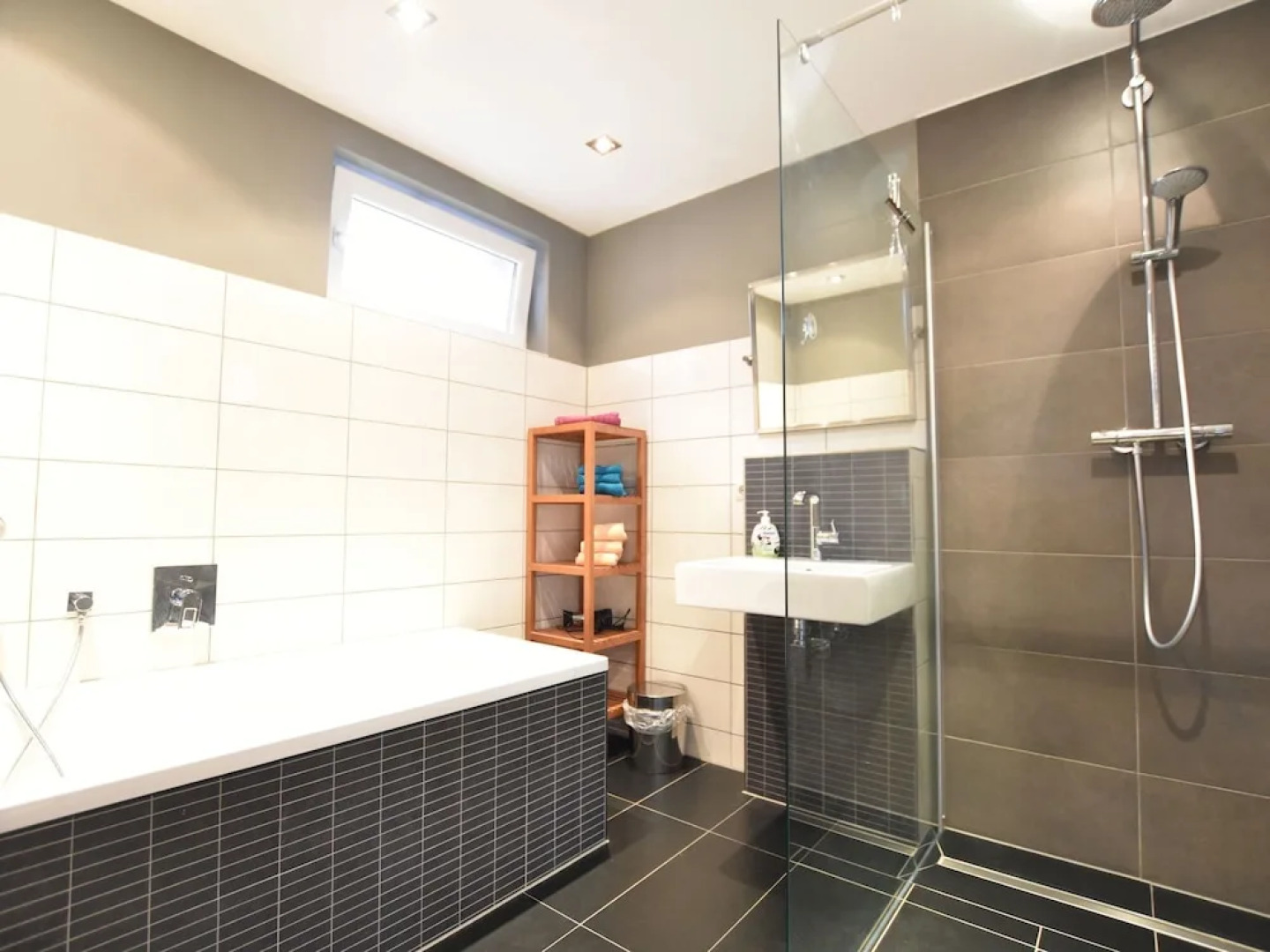 Pretty Apartment With Roofed Terrace Garden Barbecue